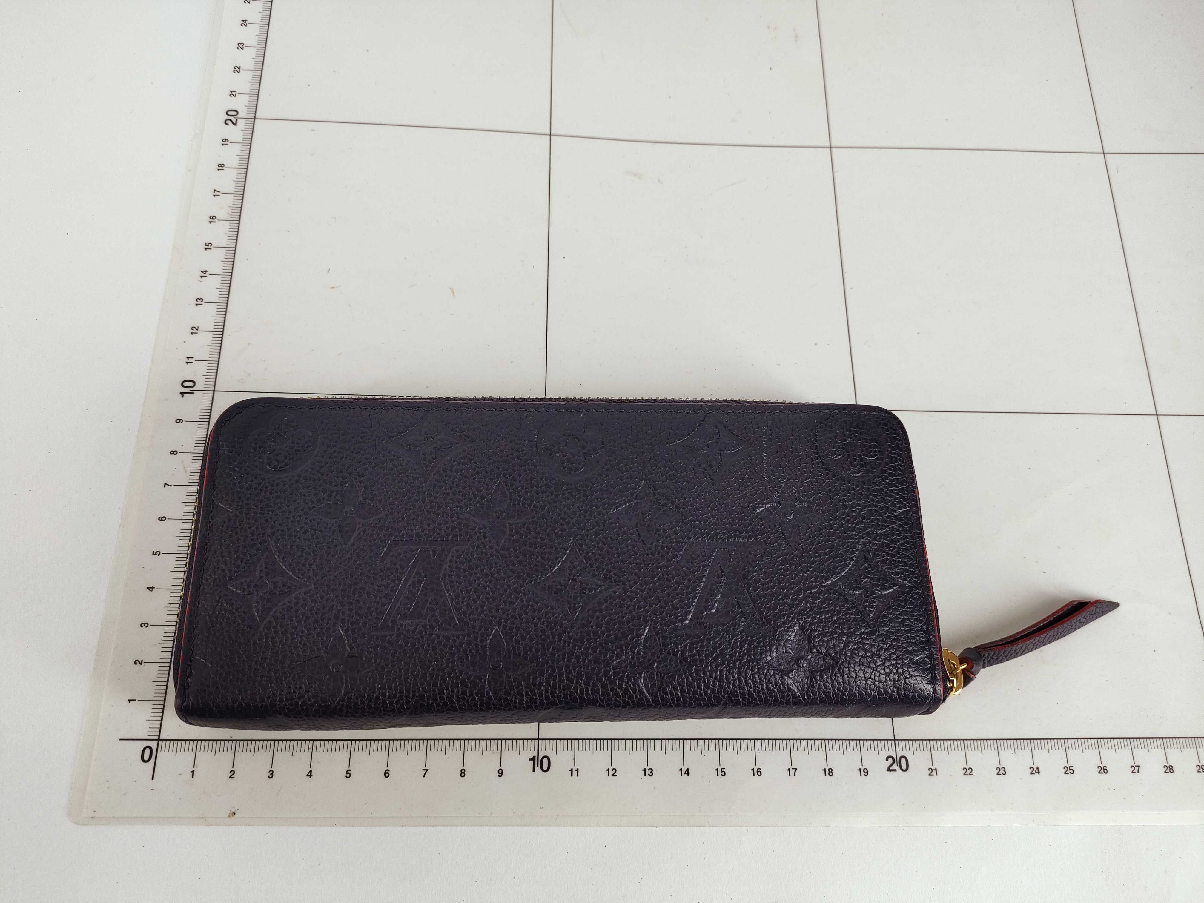 Monogram Empreinte LV Empreinte Portefeuille Clemence Marine Rouge M69415 RFID Wallet — view 2