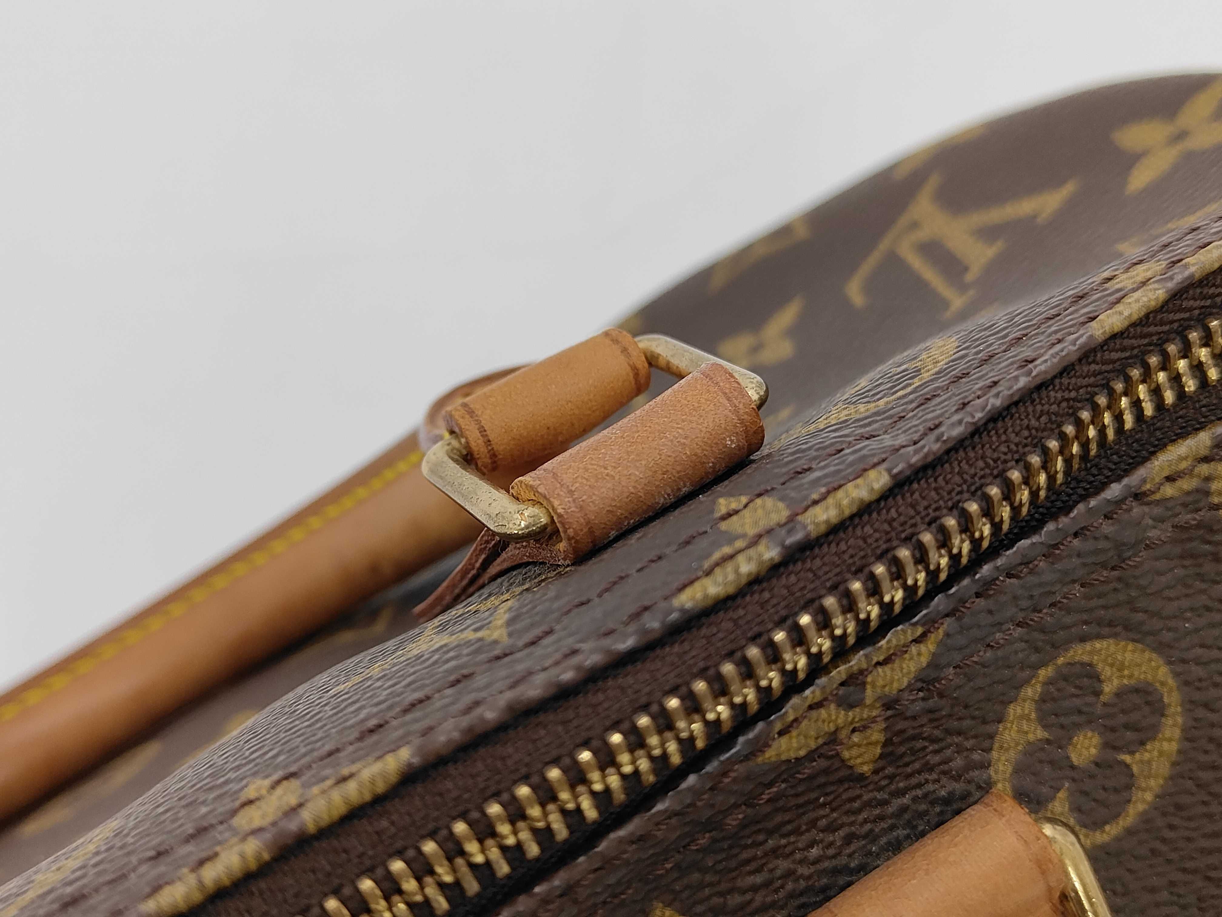 LV Speedy 30 M41526 Monogram Handbag — view 10