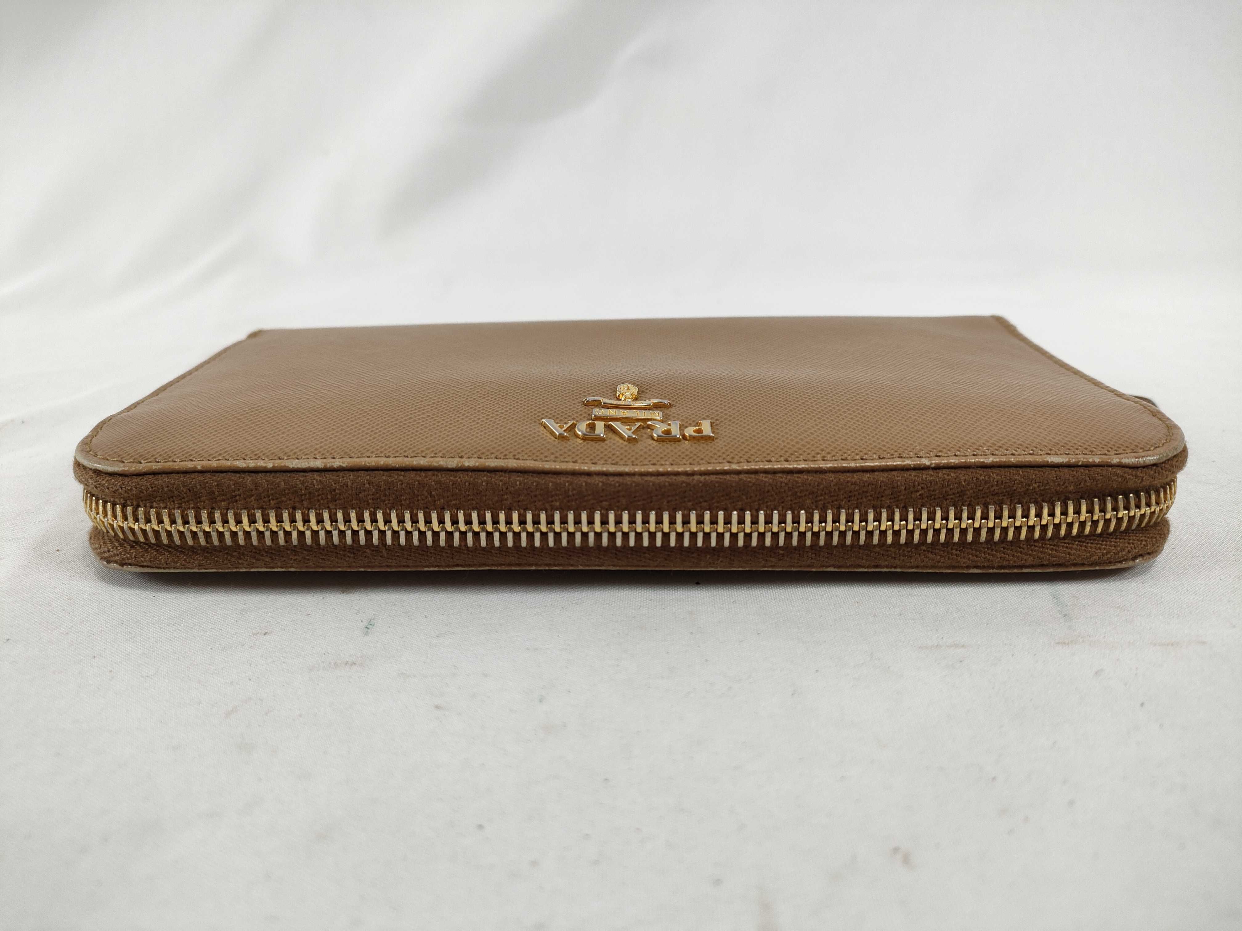 wallet — view 6