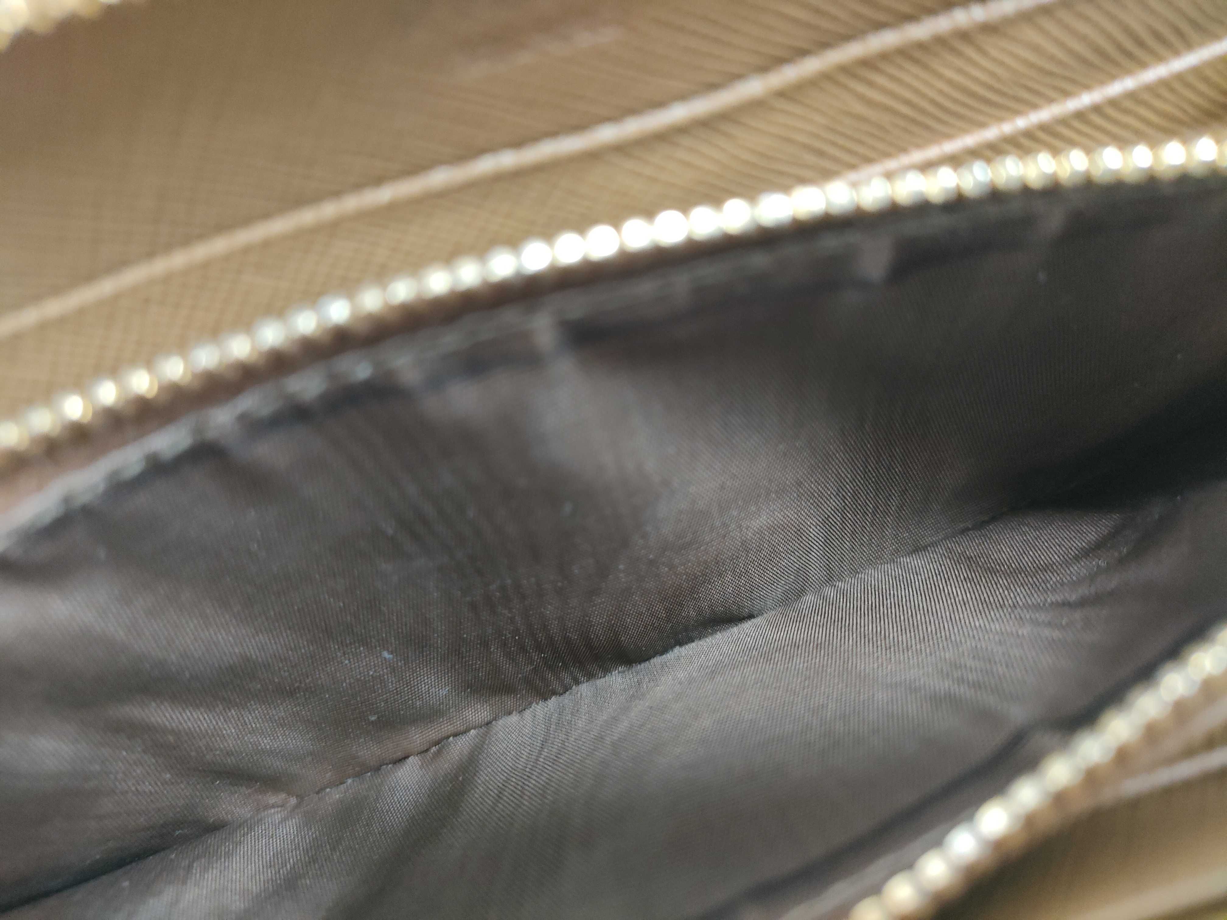 wallet — view 10