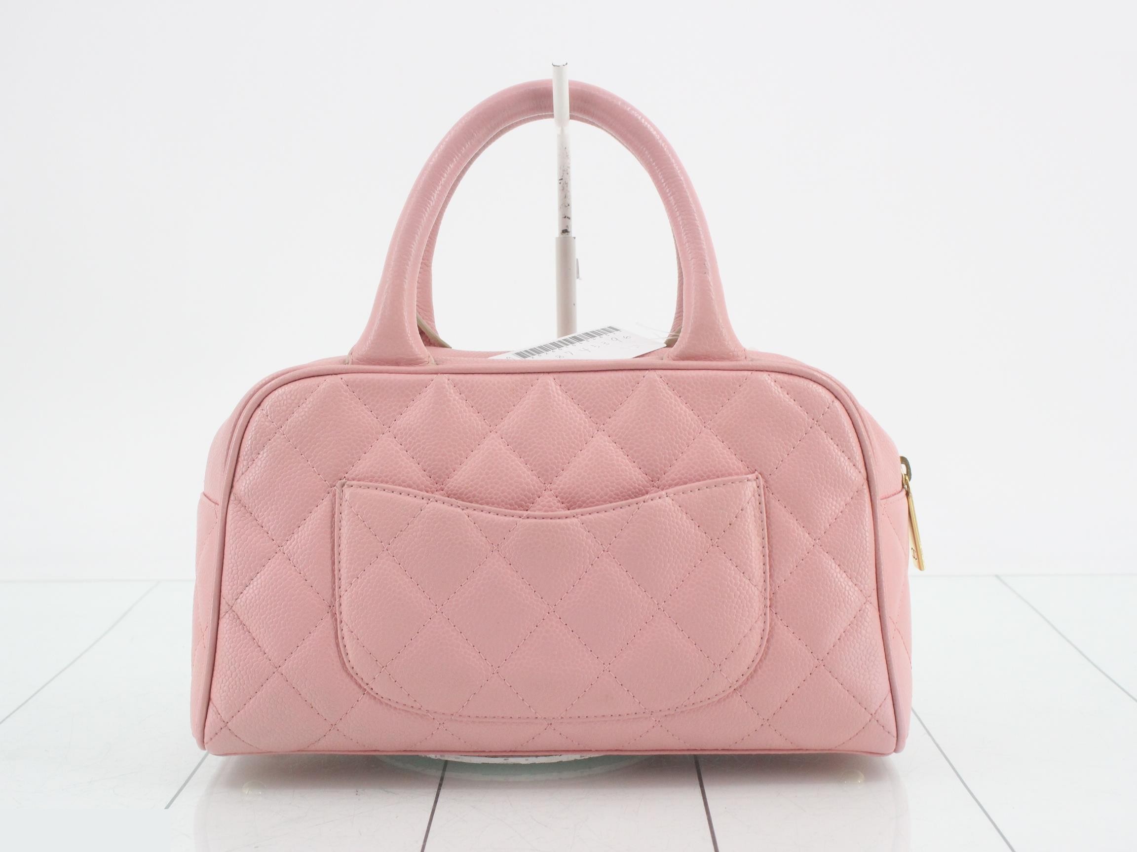 Matelassé caviar leather handbag, pink — view 2