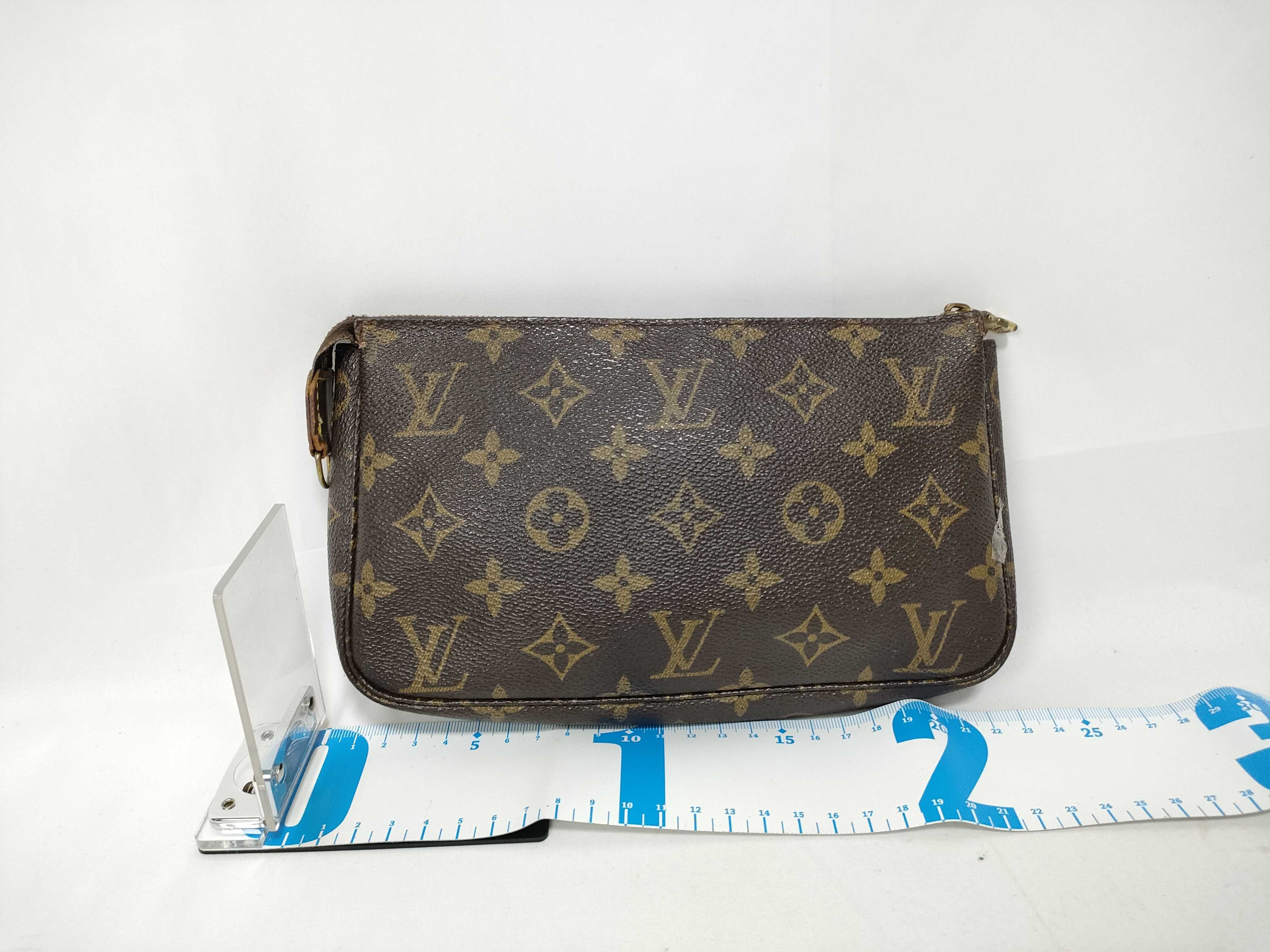 Monogram Louis Vuitton Monogram Pouch Pochette Accessoires M51980 Pouch — view 2