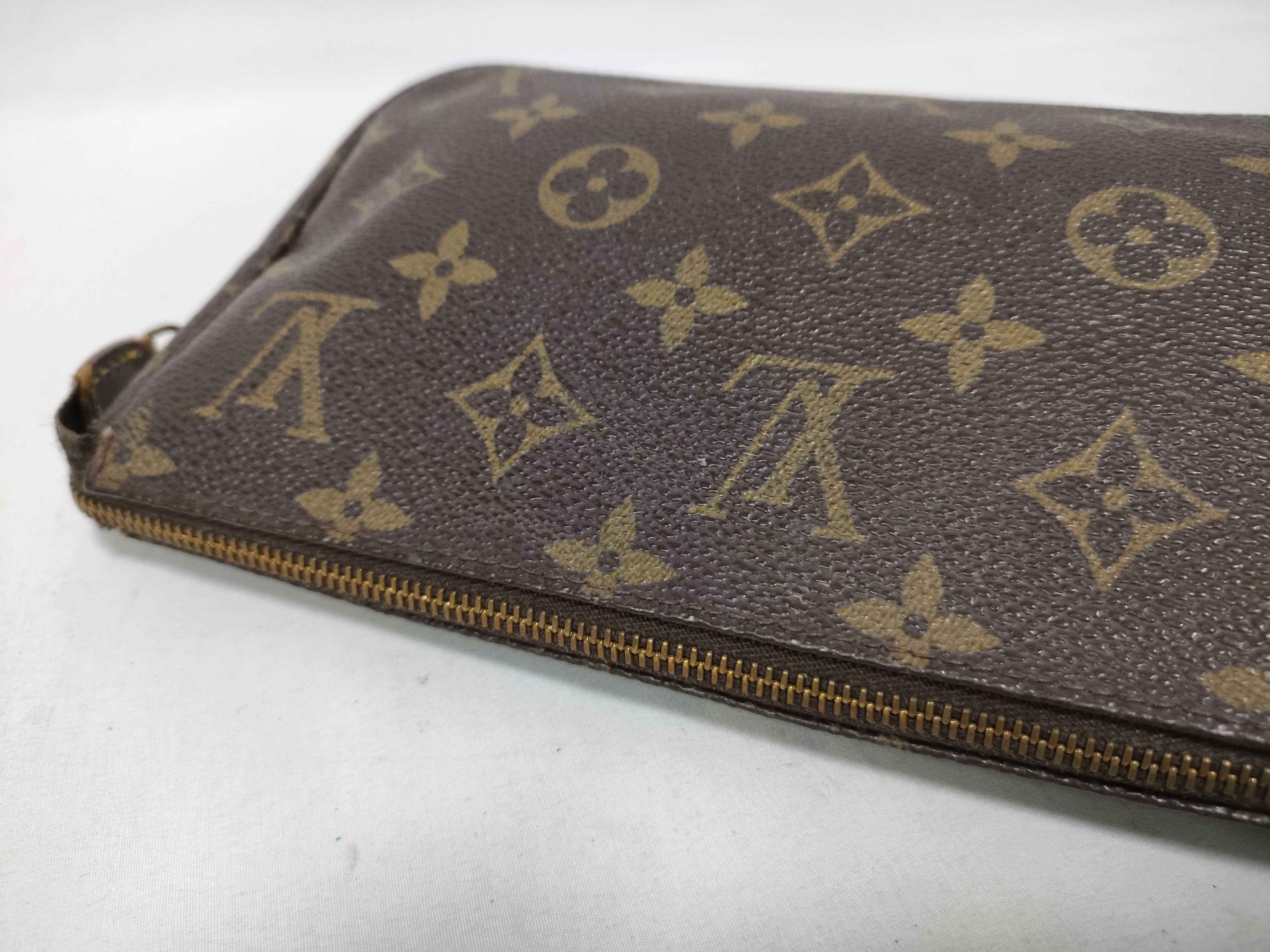 Monogram Louis Vuitton Monogram Pouch Pochette Accessoires M51980 Pouch — view 13