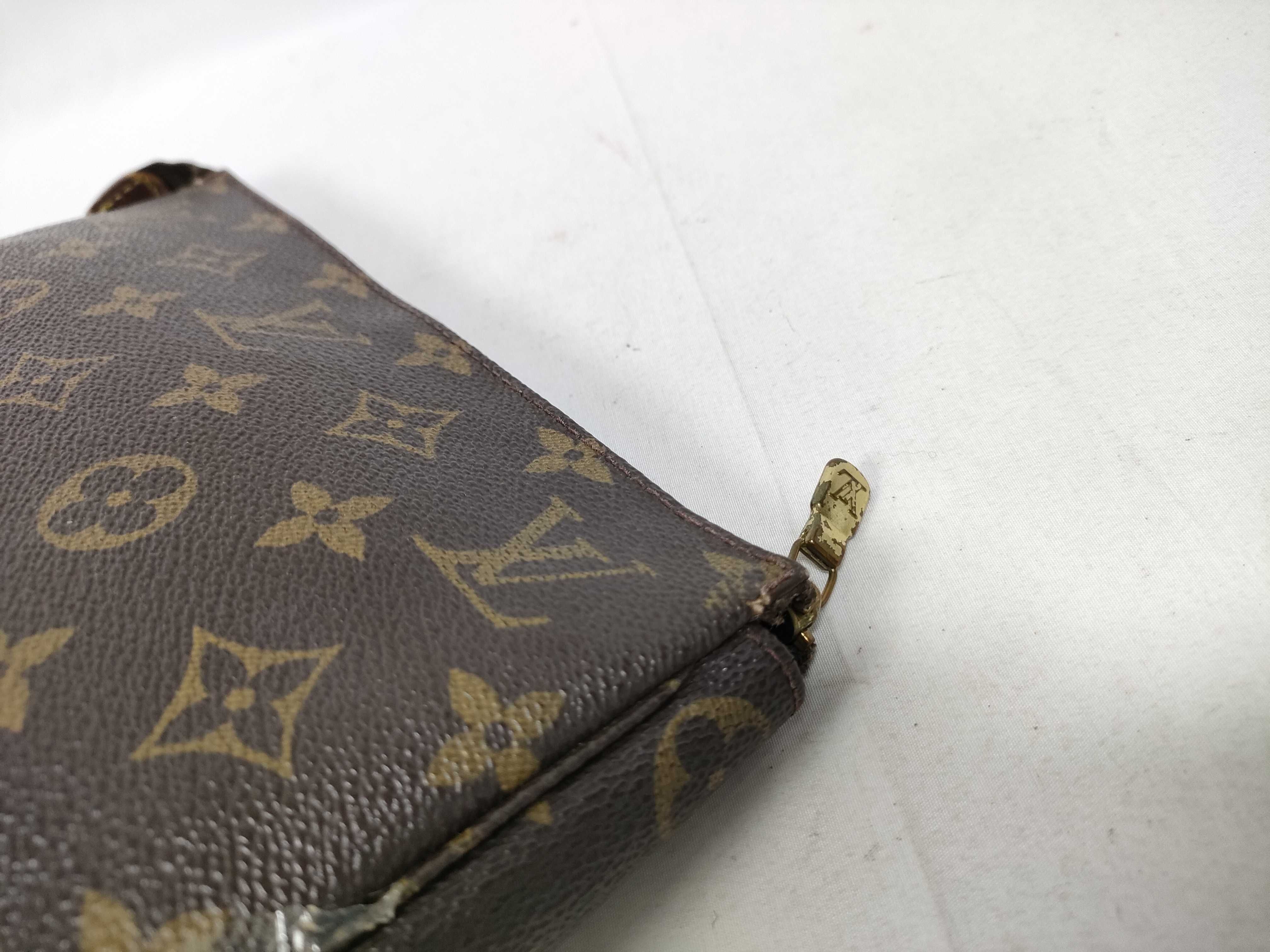 Monogram Louis Vuitton Monogram Pouch Pochette Accessoires M51980 Pouch — view 6
