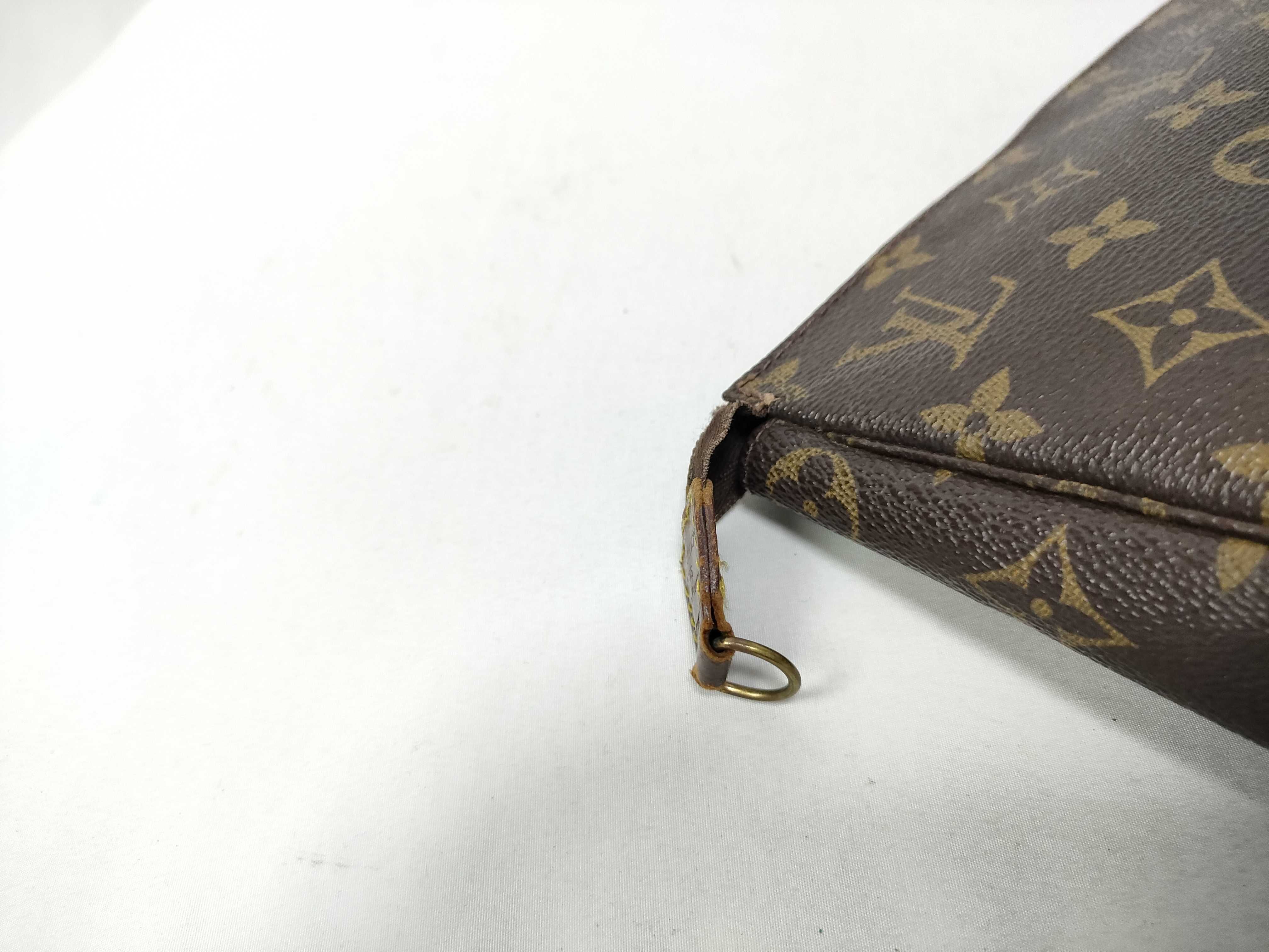 Monogram Louis Vuitton Monogram Pouch Pochette Accessoires M51980 Pouch — view 8