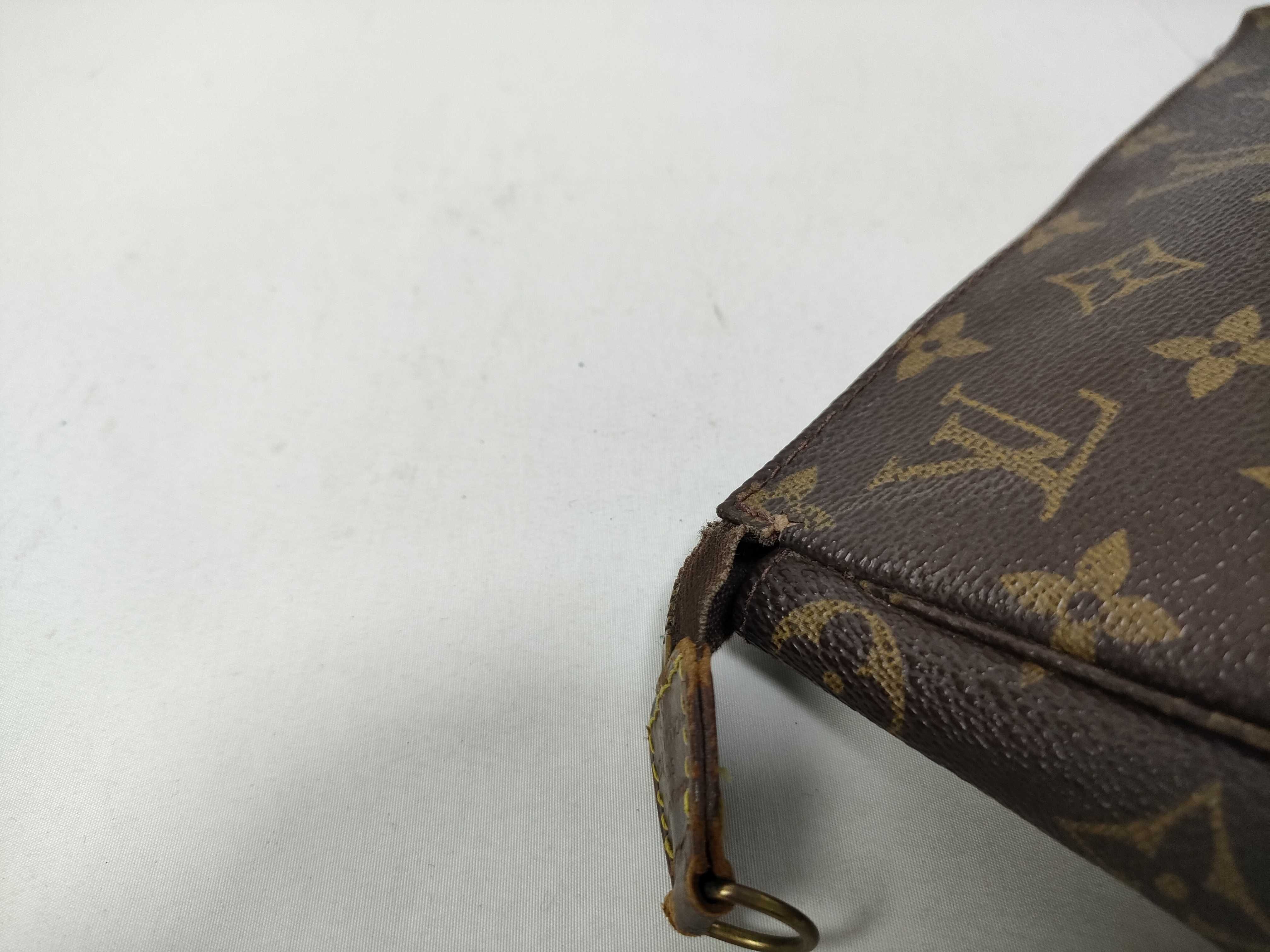 Monogram Louis Vuitton Monogram Pouch Pochette Accessoires M51980 Pouch — view 9