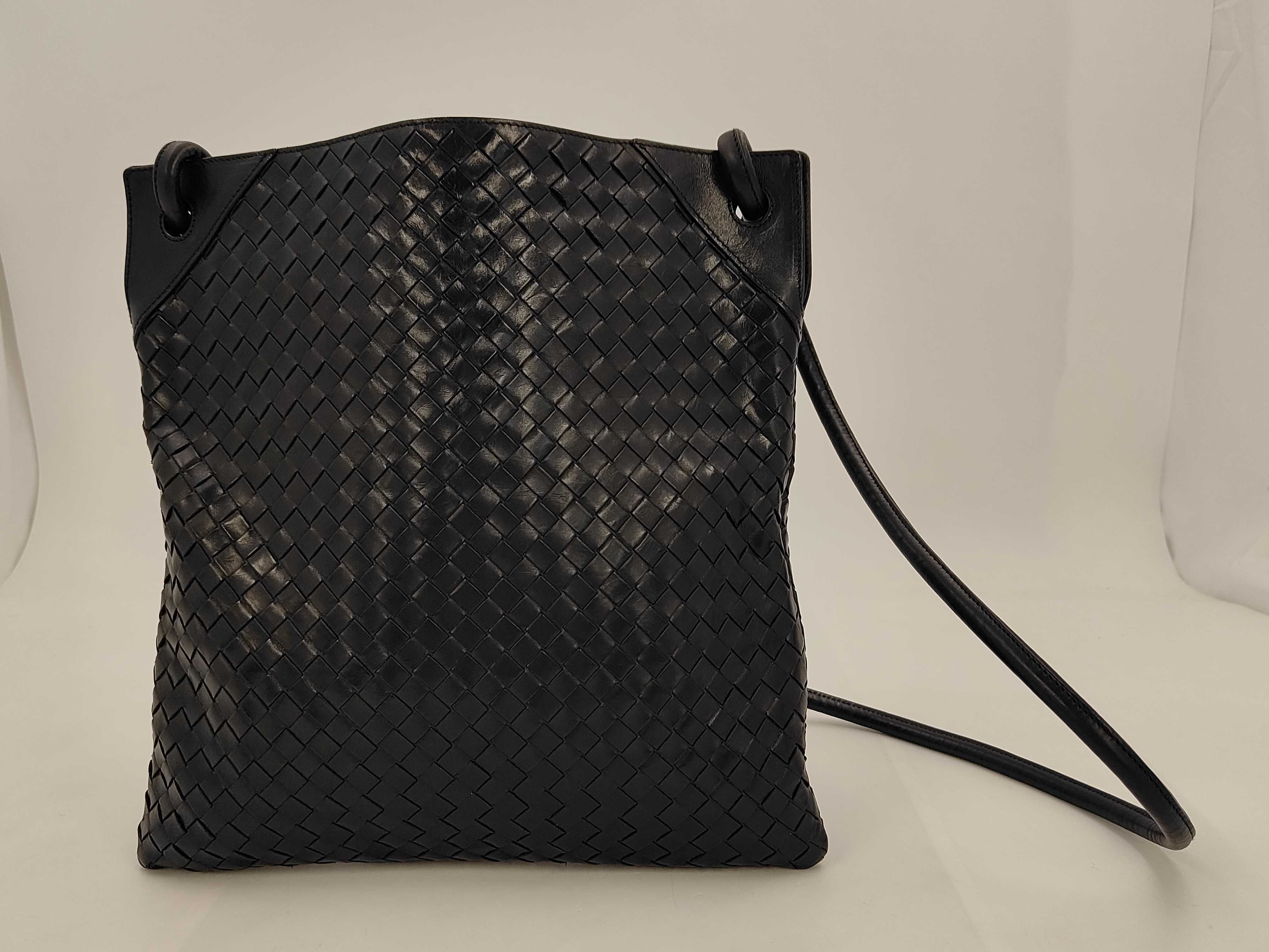 Intrecciato Bottega Veneta Shoulder Bag Intrecciato Shoulder Bag