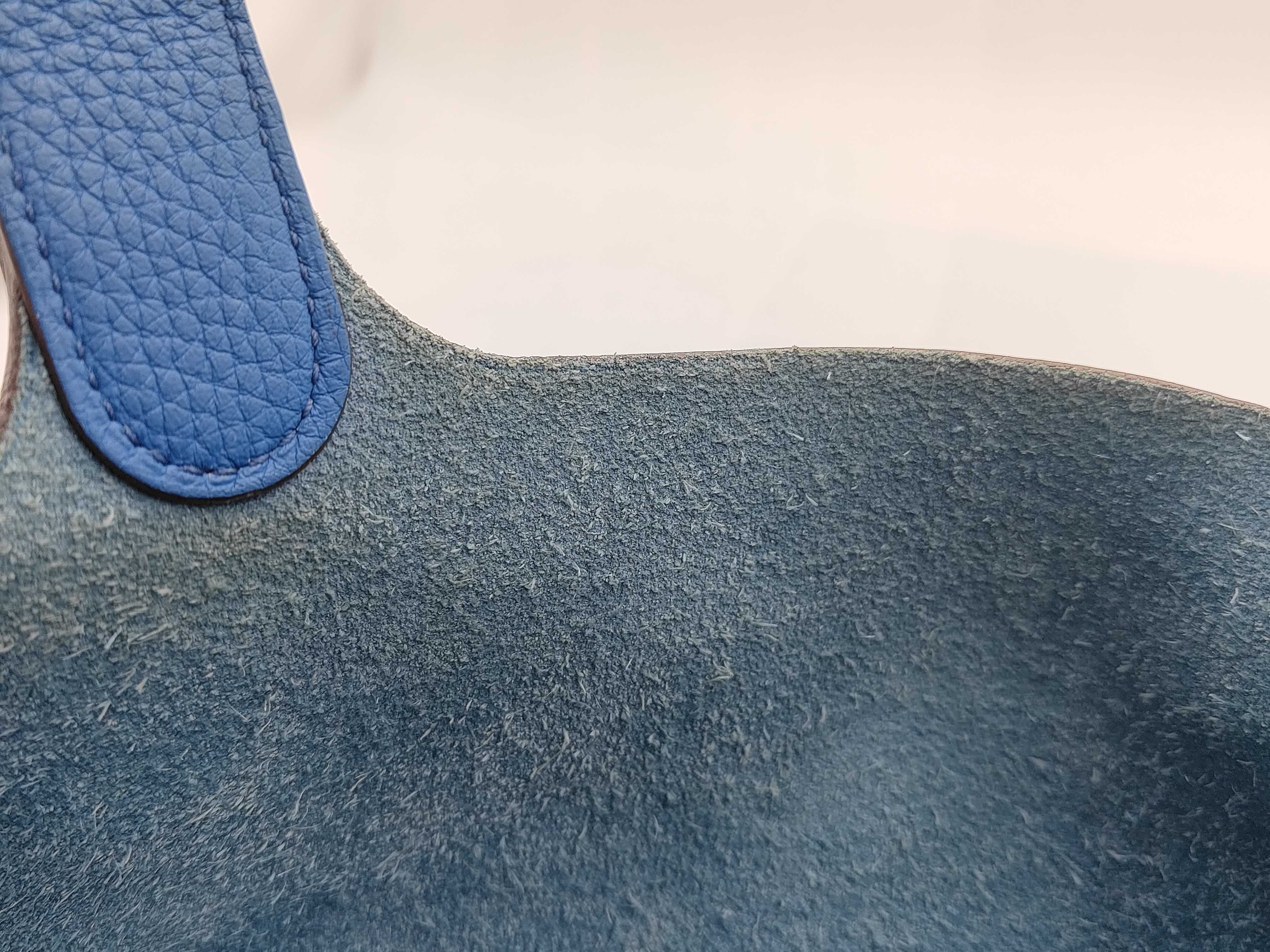 Picotin Lock MM Taurillon Mykonos O stamp handbag — view 11