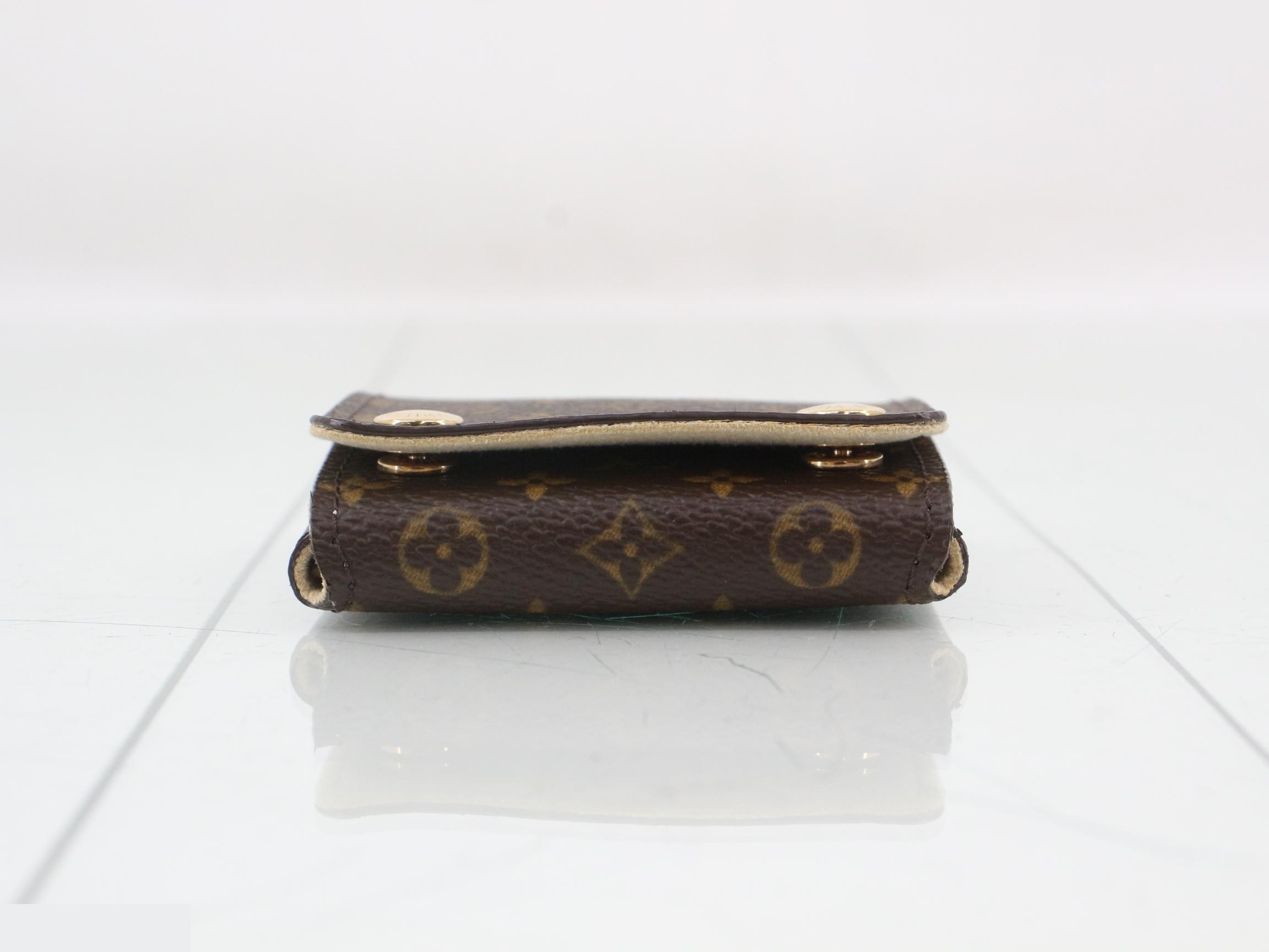 Jewelry case — view 3
