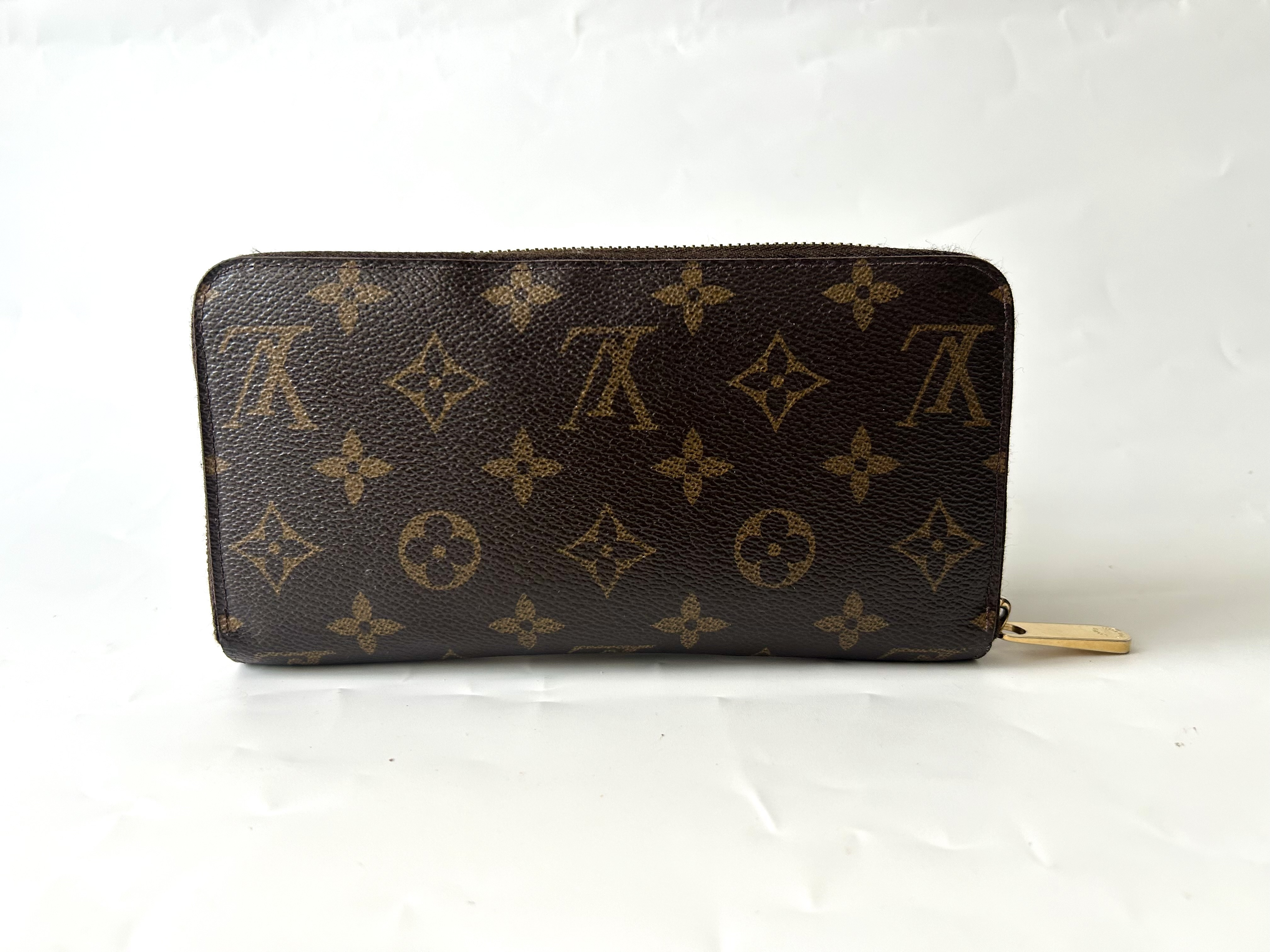 Portemonnaie Zip-around Wallet Monogram — view 2