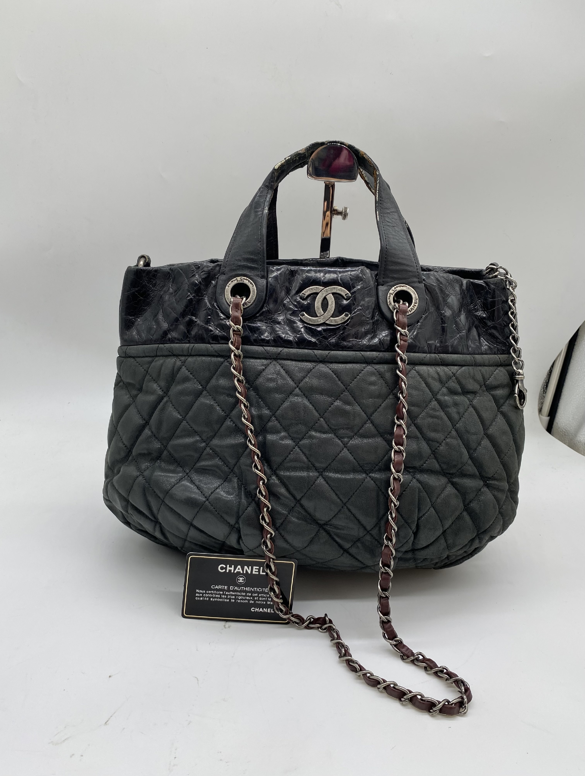 Lambskin Matelassé Chain Tote, Series 14 Shoulder Bag