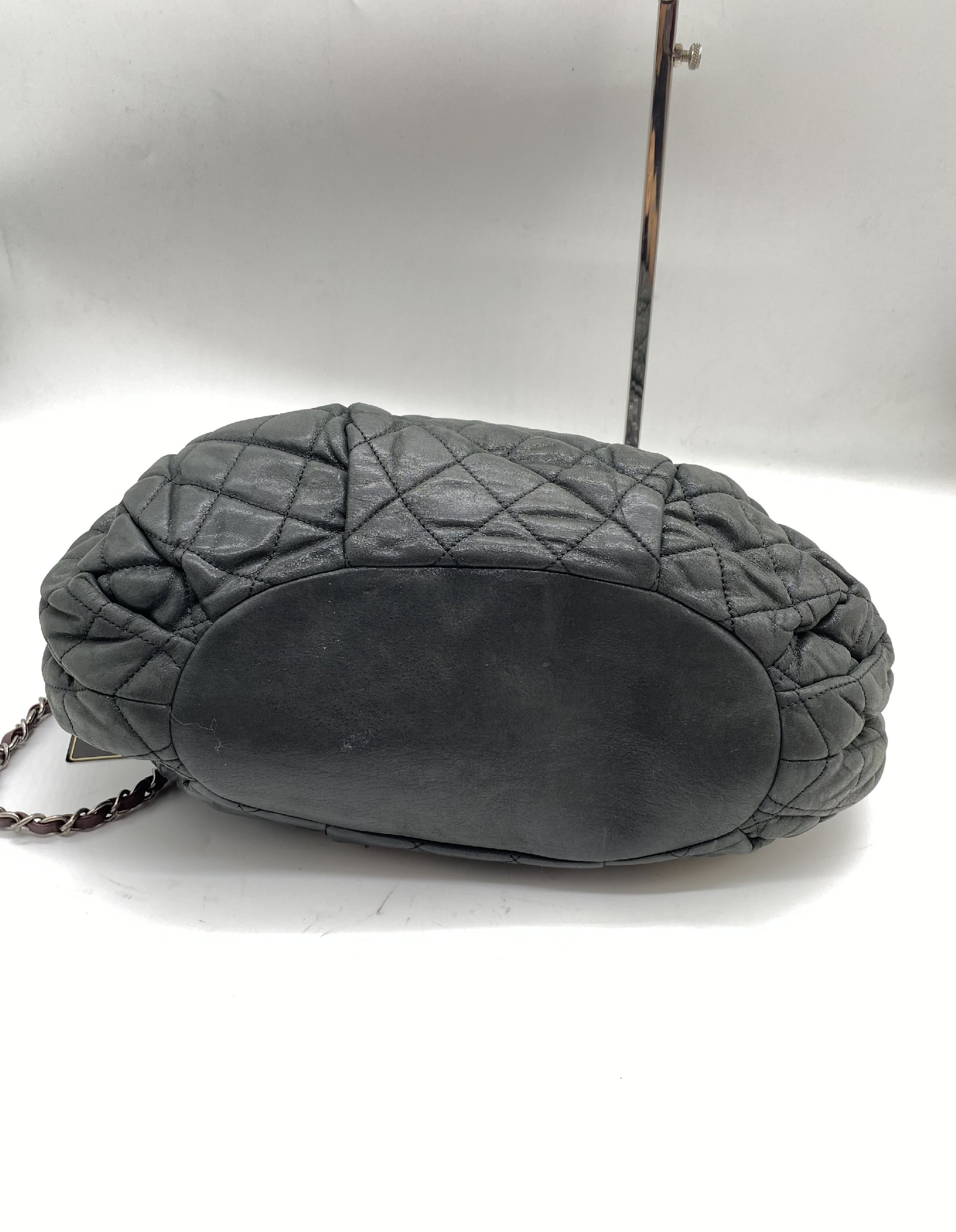 Lambskin Matelassé Chain Tote, Series 14 Shoulder Bag — view 4