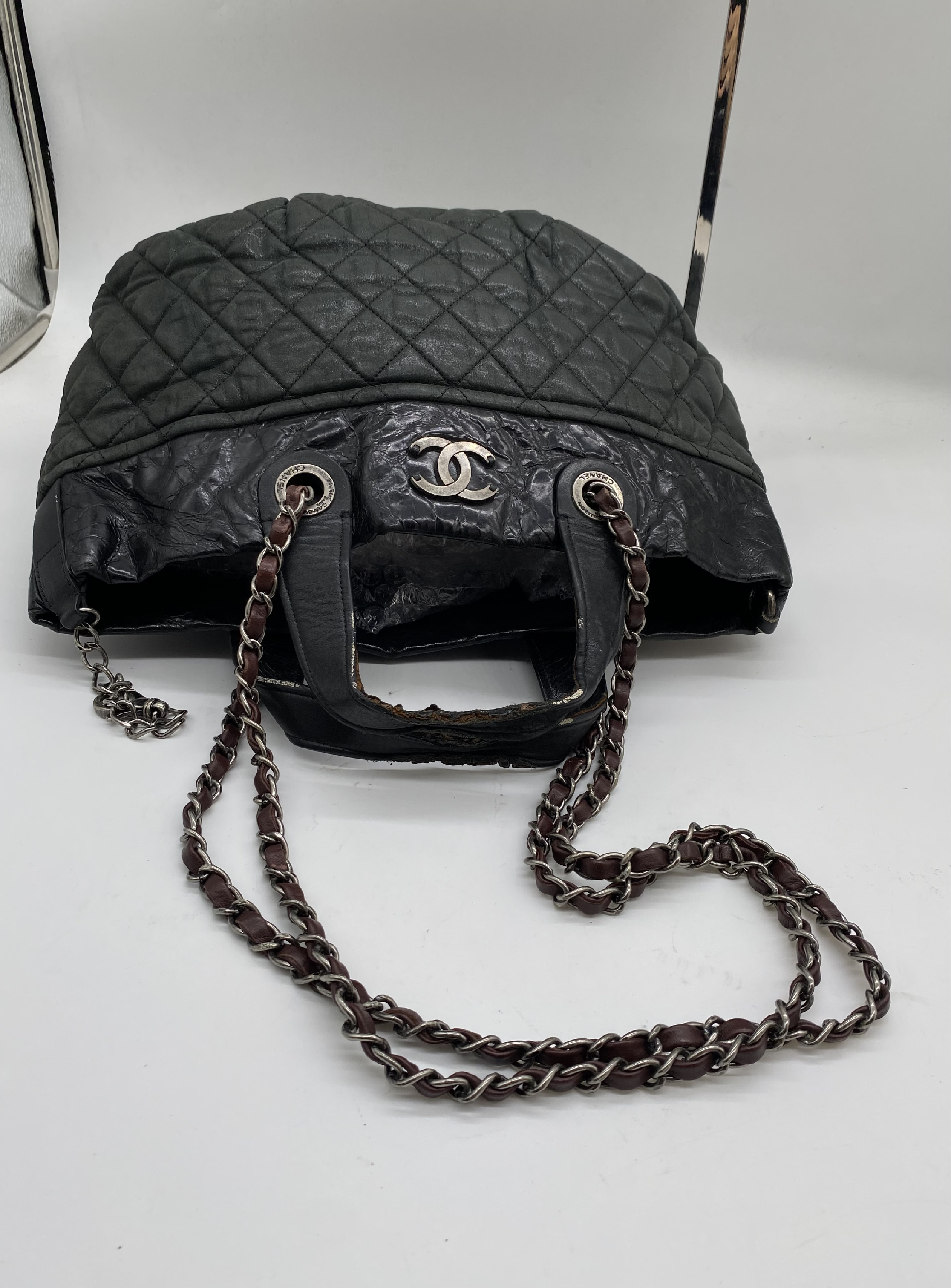 Lambskin Matelassé Chain Tote, Series 14 Shoulder Bag — view 6