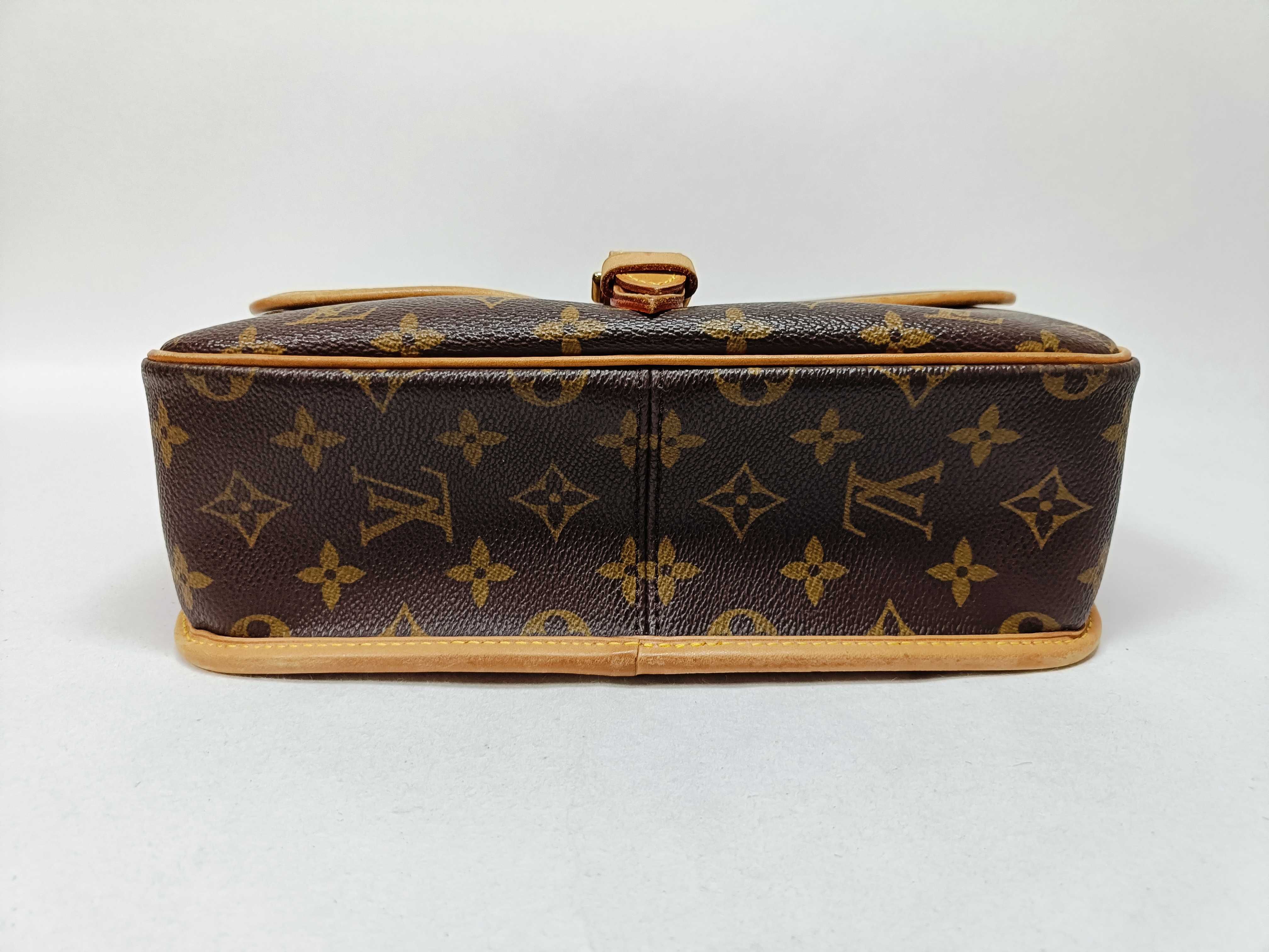 Monogram M42250 Sologne Shoulder Bag — view 7