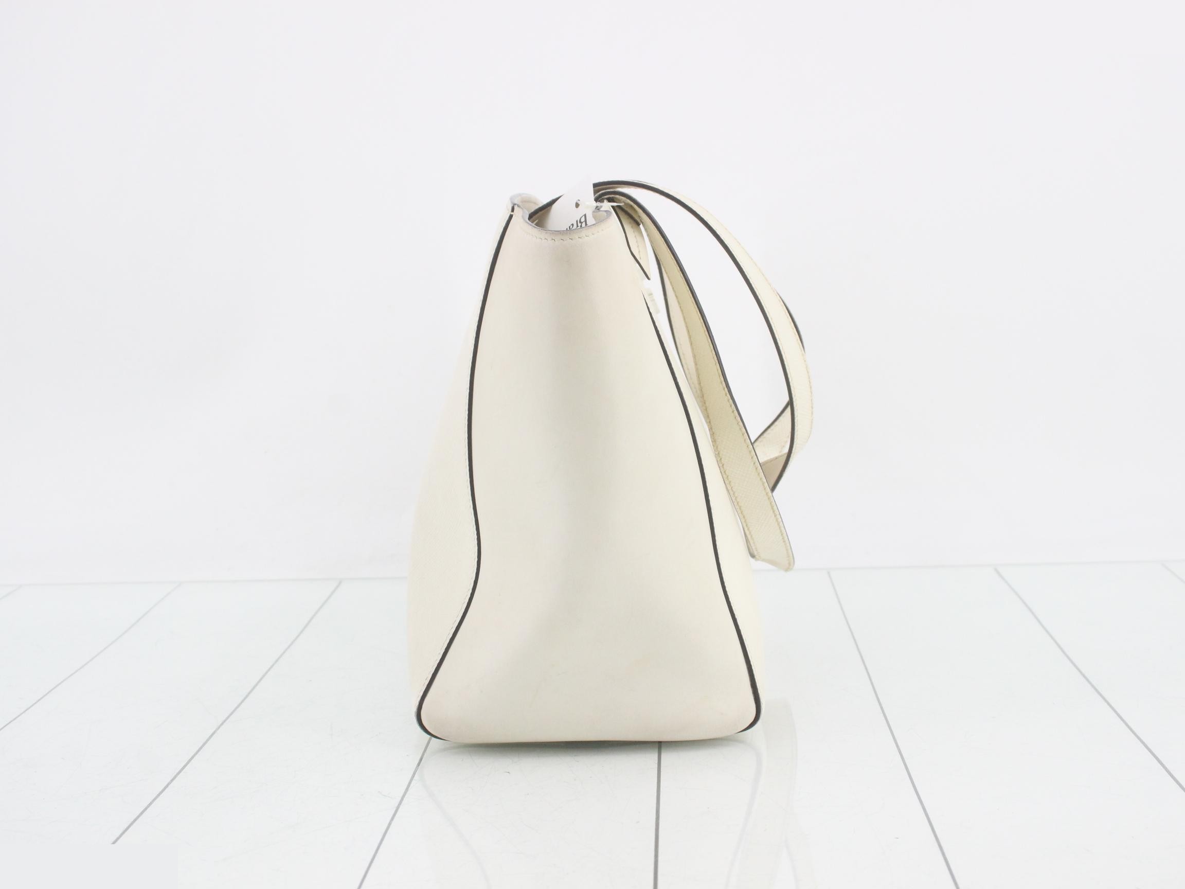 Tote bag, approximately 27cm wide — view 4