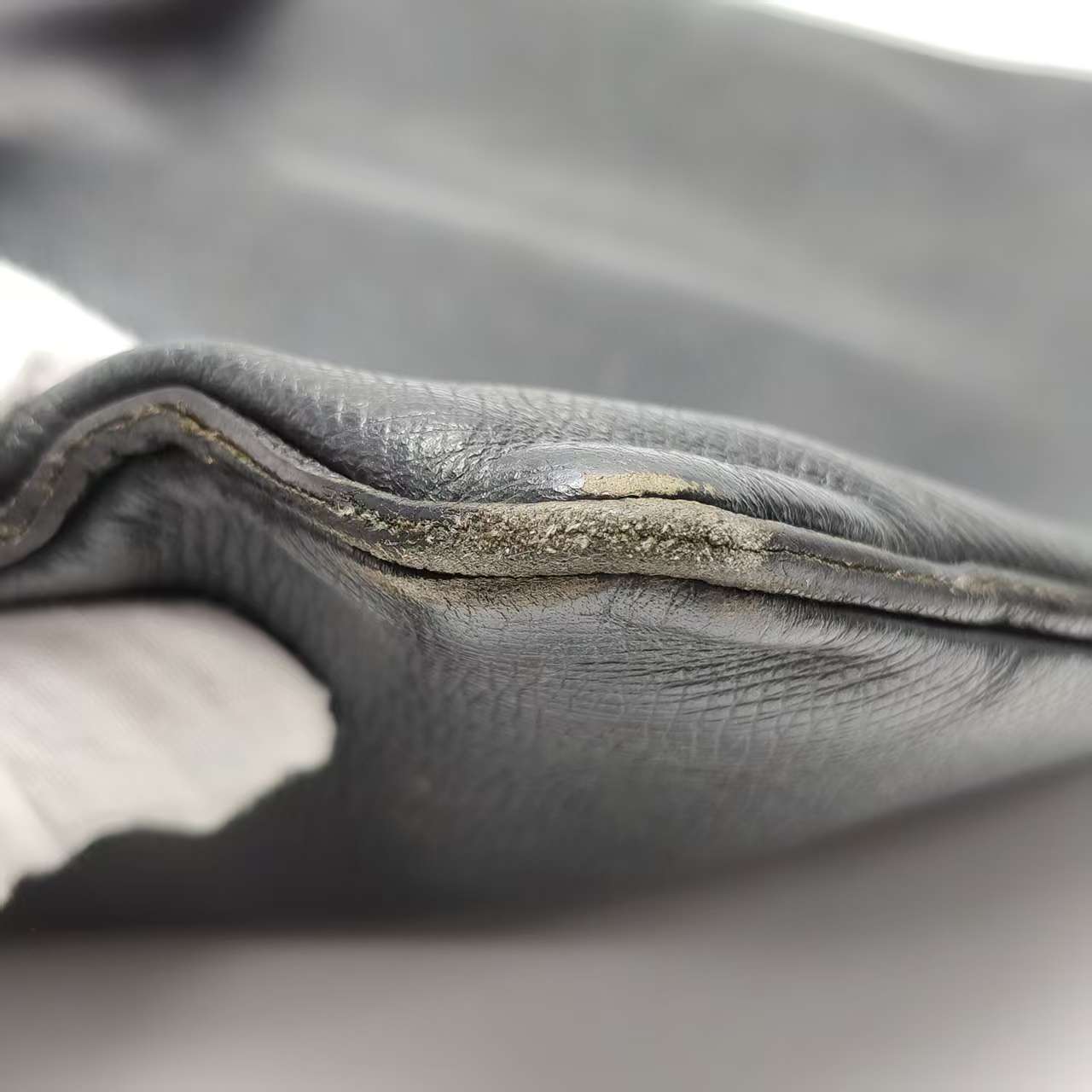 【*Shipped from: China*】LOUIS VUITTON Leather Shoulder Bag — view 12
