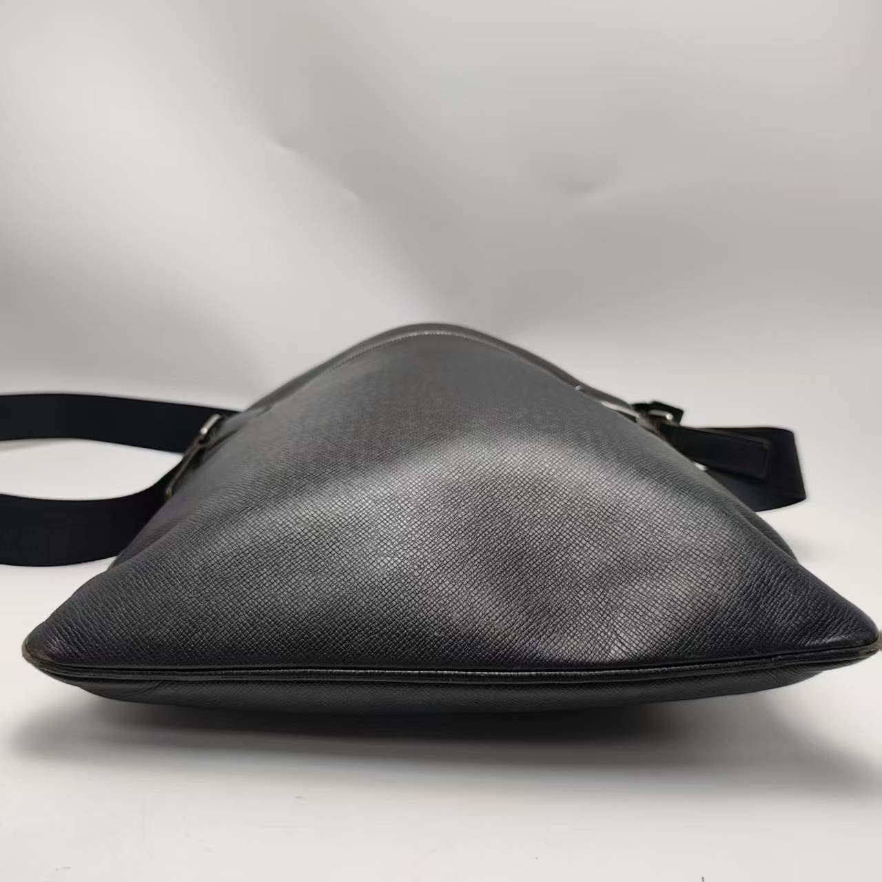 【*Shipped from: China*】LOUIS VUITTON Leather Shoulder Bag — view 5