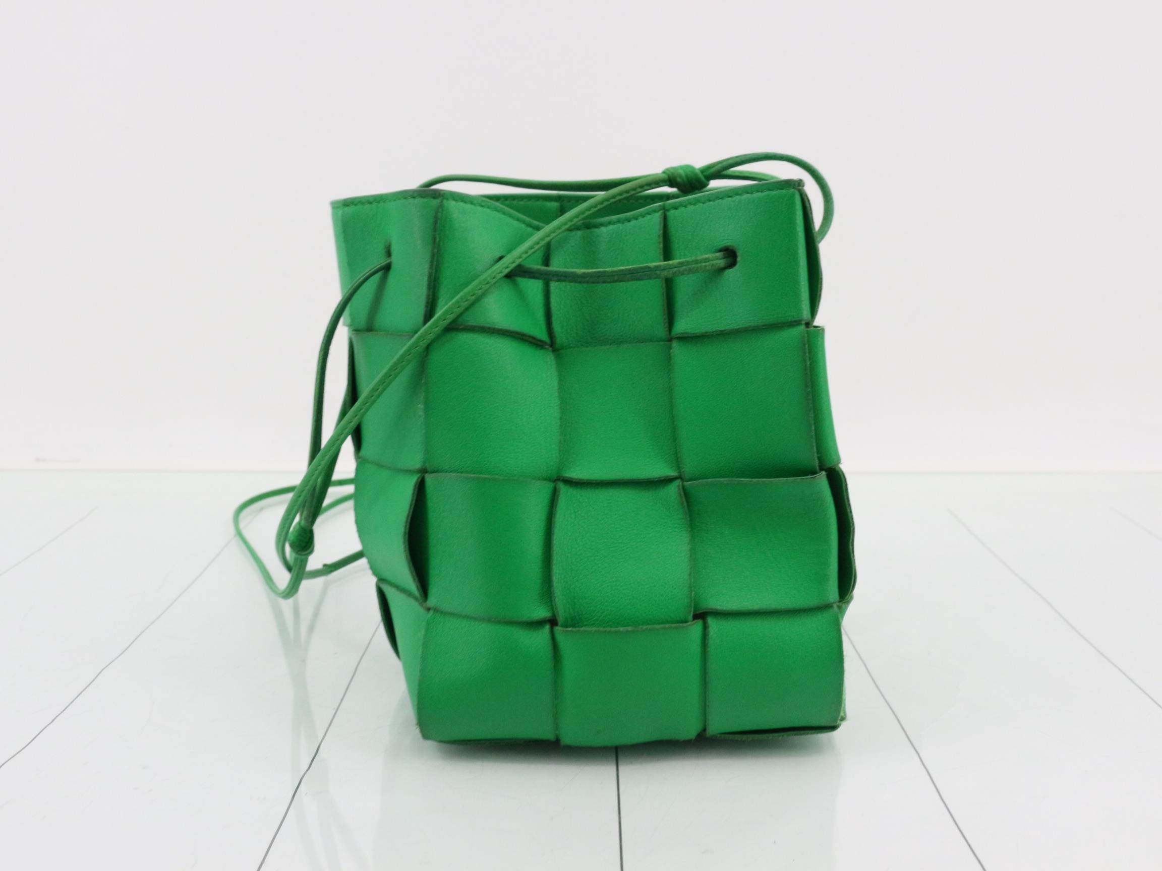 Intrecciato Small Cassette Bucket Bag Shoulder Bag — view 3