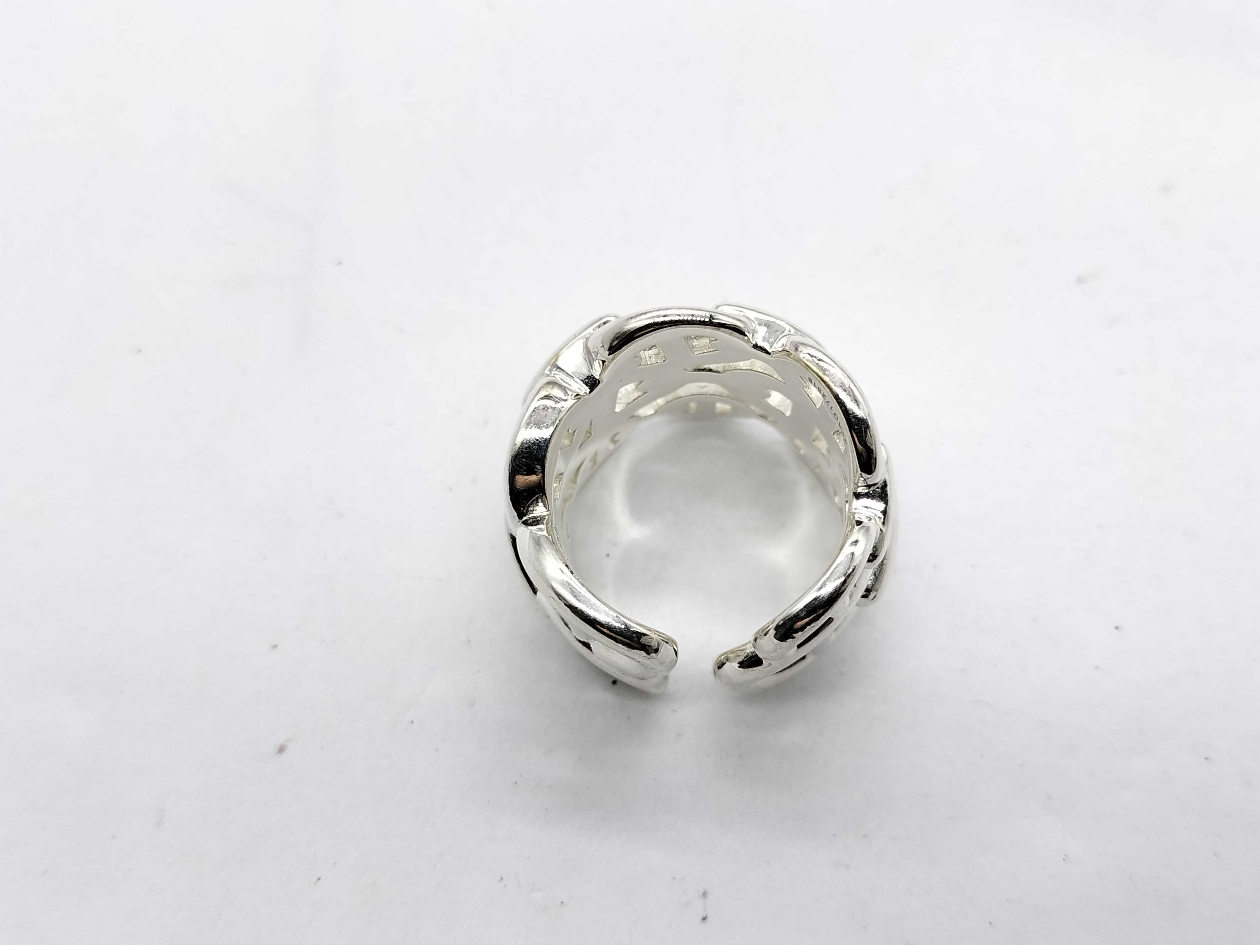Chaine d'Anc Enchainée Ring — view 3