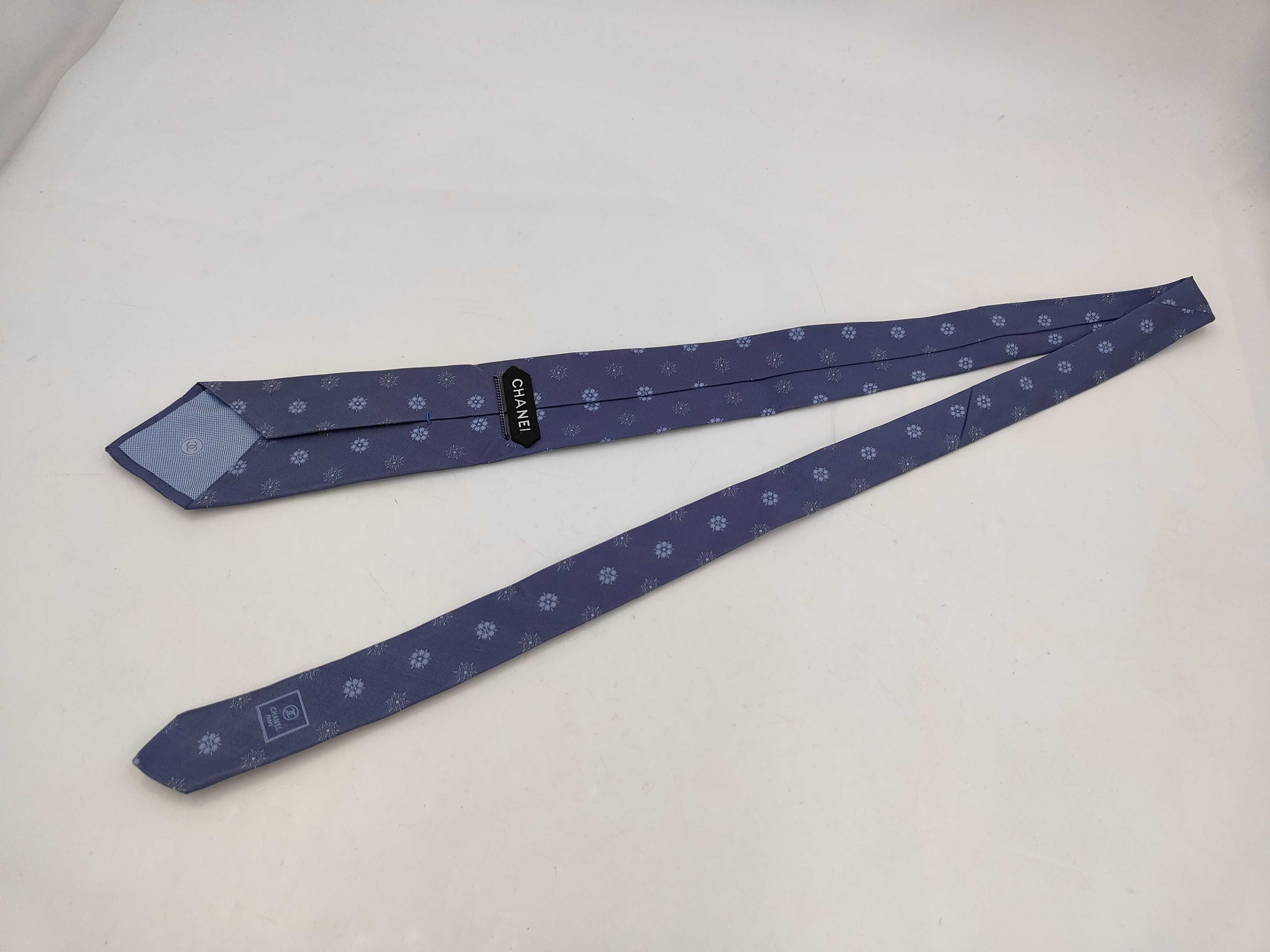 ties and other accessories — view 2