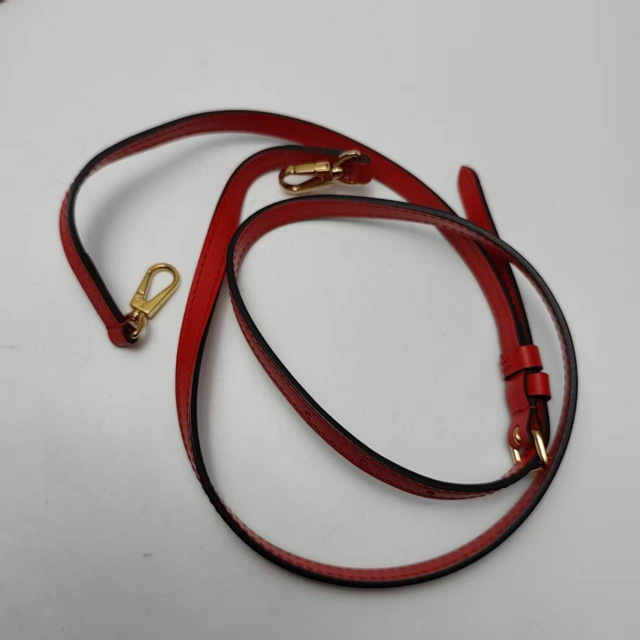 【*Shipped from: China*】LOUIS VUITTON Lock BB Leather Shoulder Bag — view 2