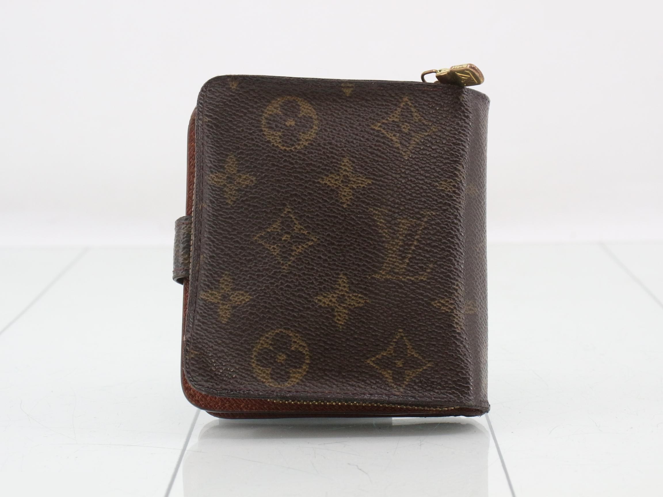 Compact Zip Bi-fold Wallet — view 2