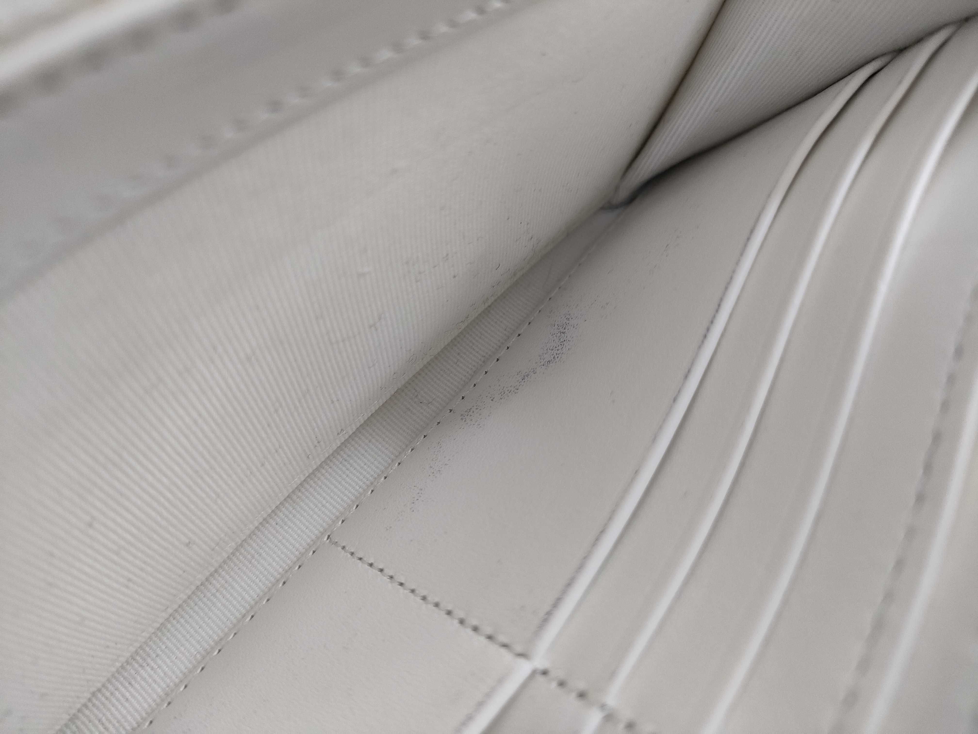 Cambon Long Wallet, White — view 15