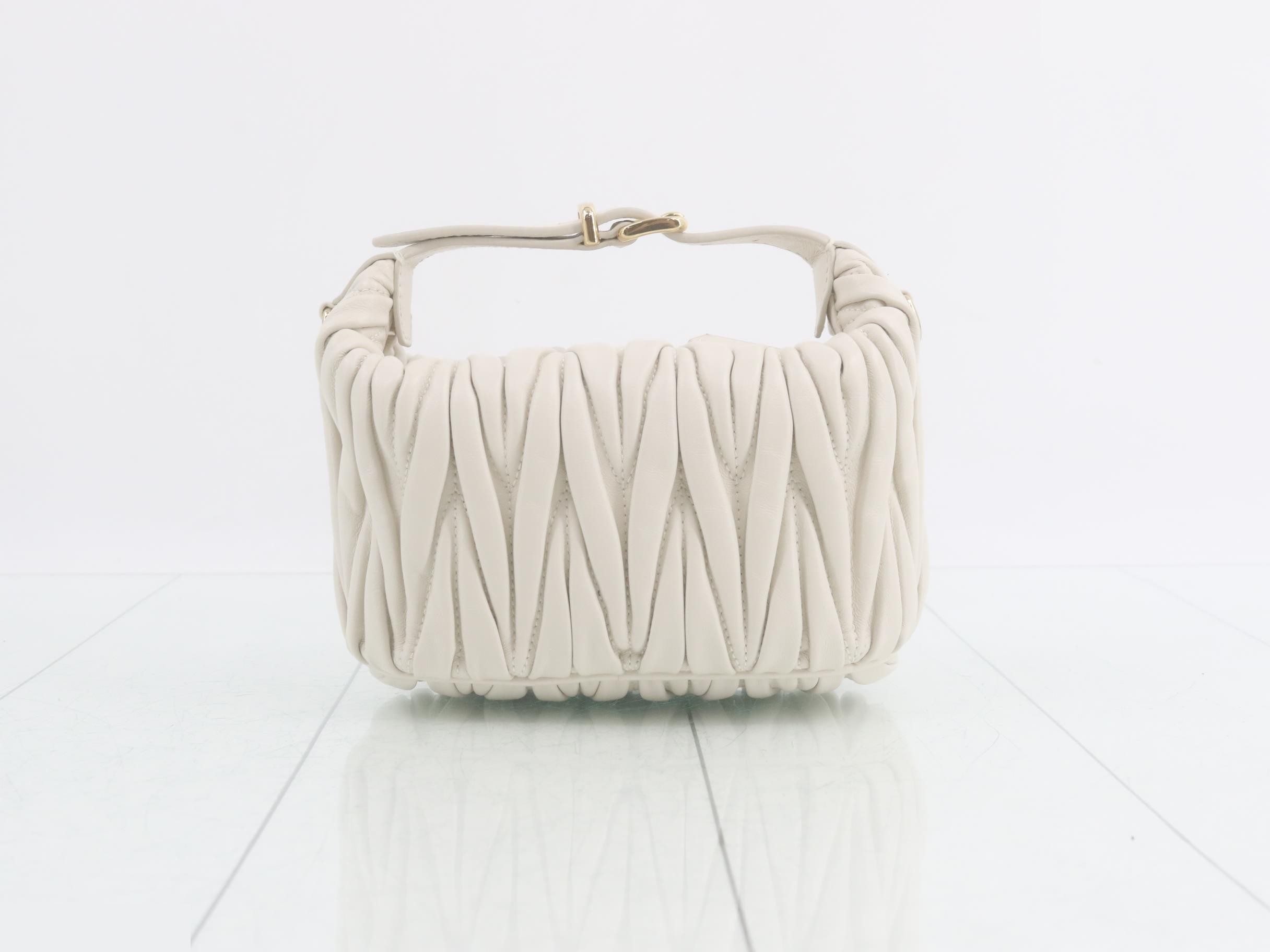 Matelassé shoulder bag, unused. — view 2