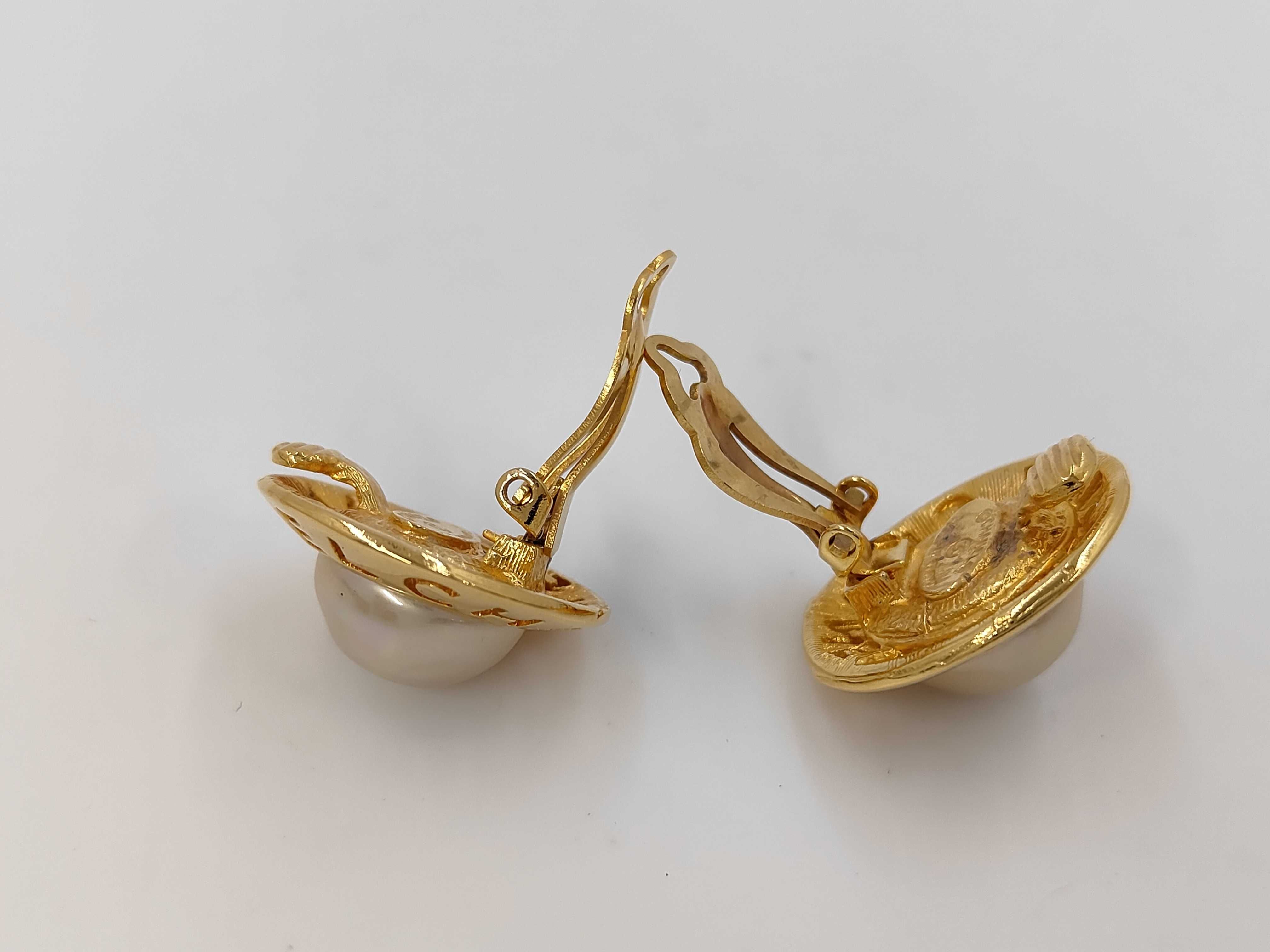 earrings — view 4