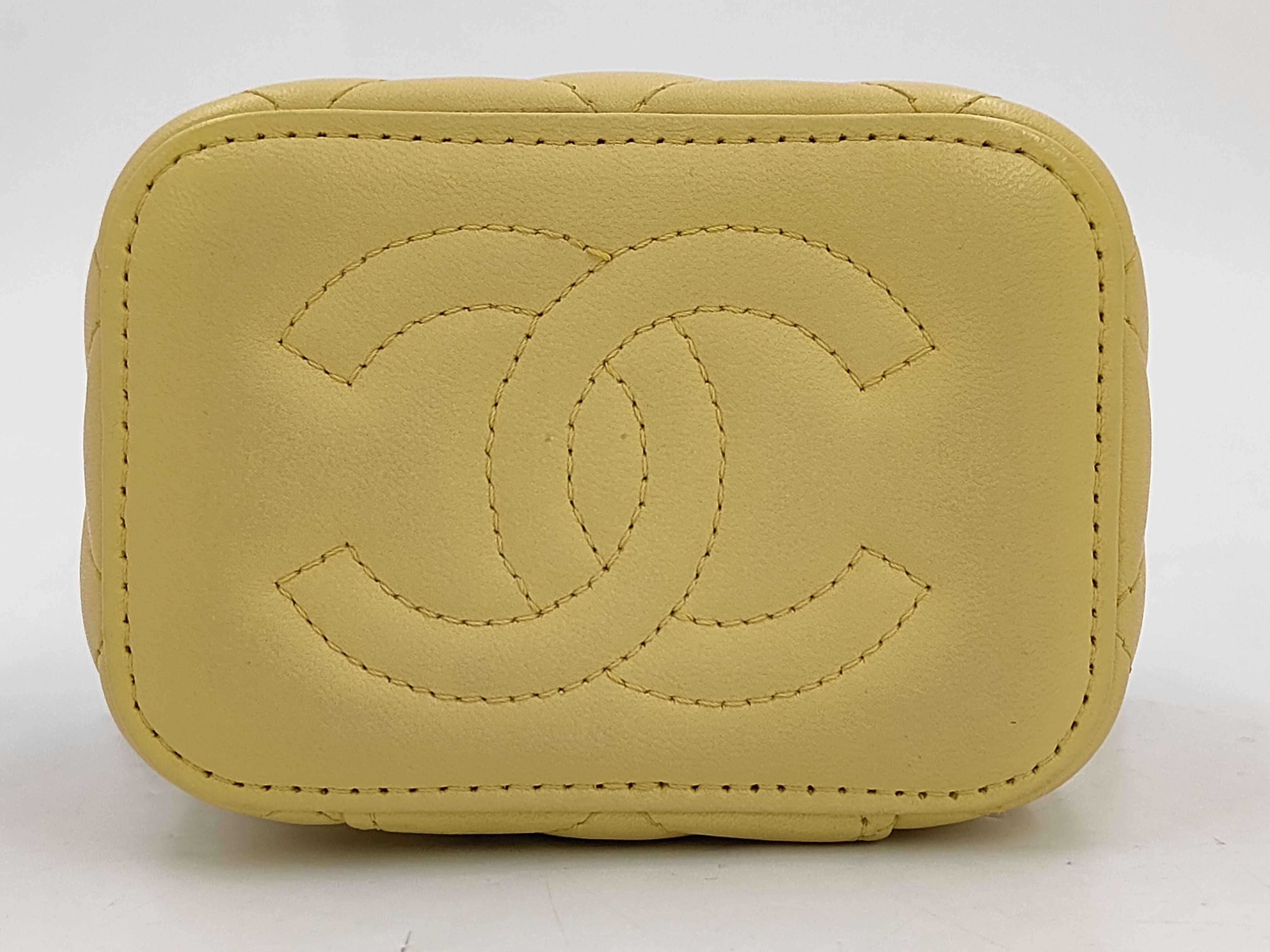 Matelassé Box Chain Shoulder Bag — view 3