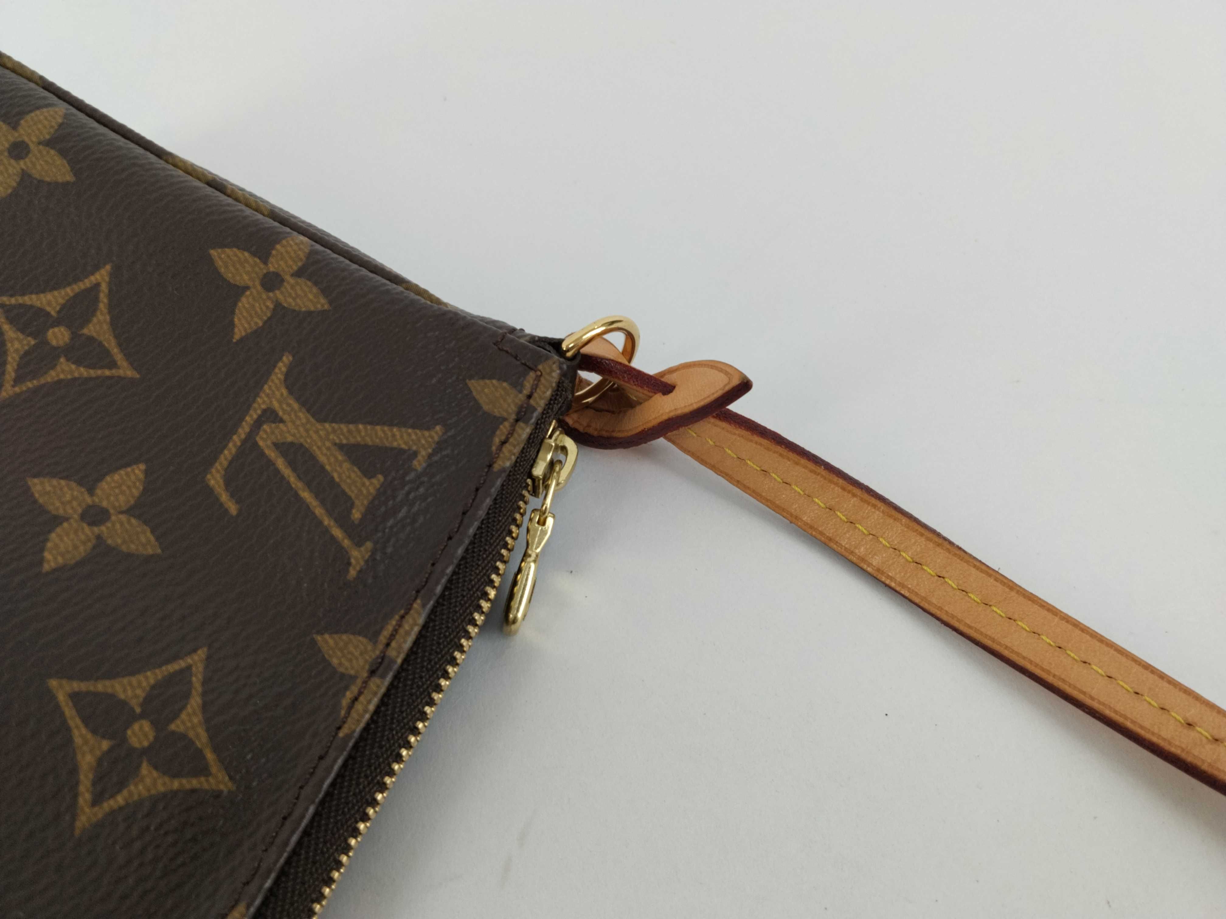 Monogram Louis Vuitton Monogram Pochette Accessoires New Model Accessory Pouch M40712 Pouch — view 5