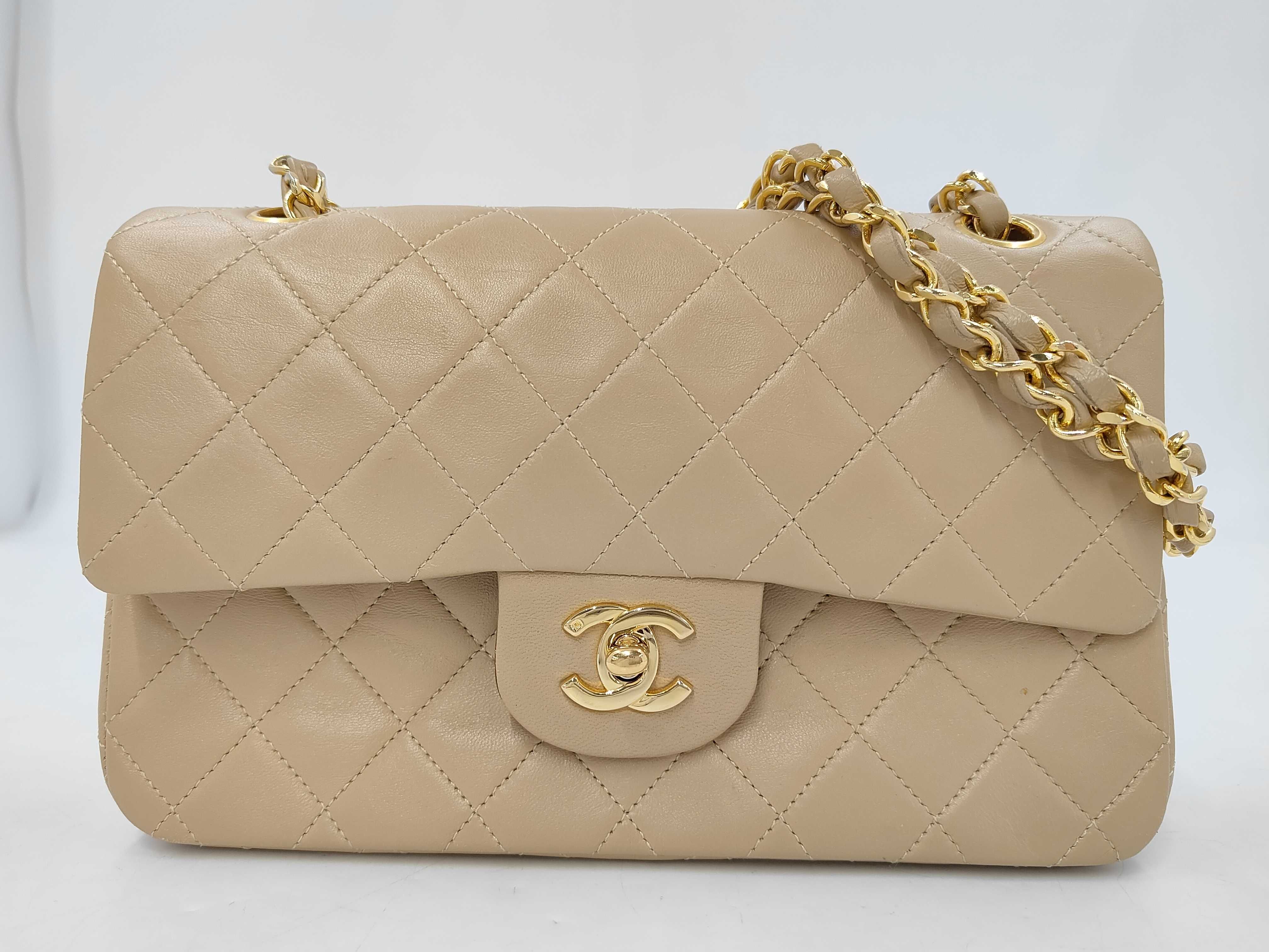 Matelassé 23 Lambskin Double Flap Double Chain Shoulder Bag