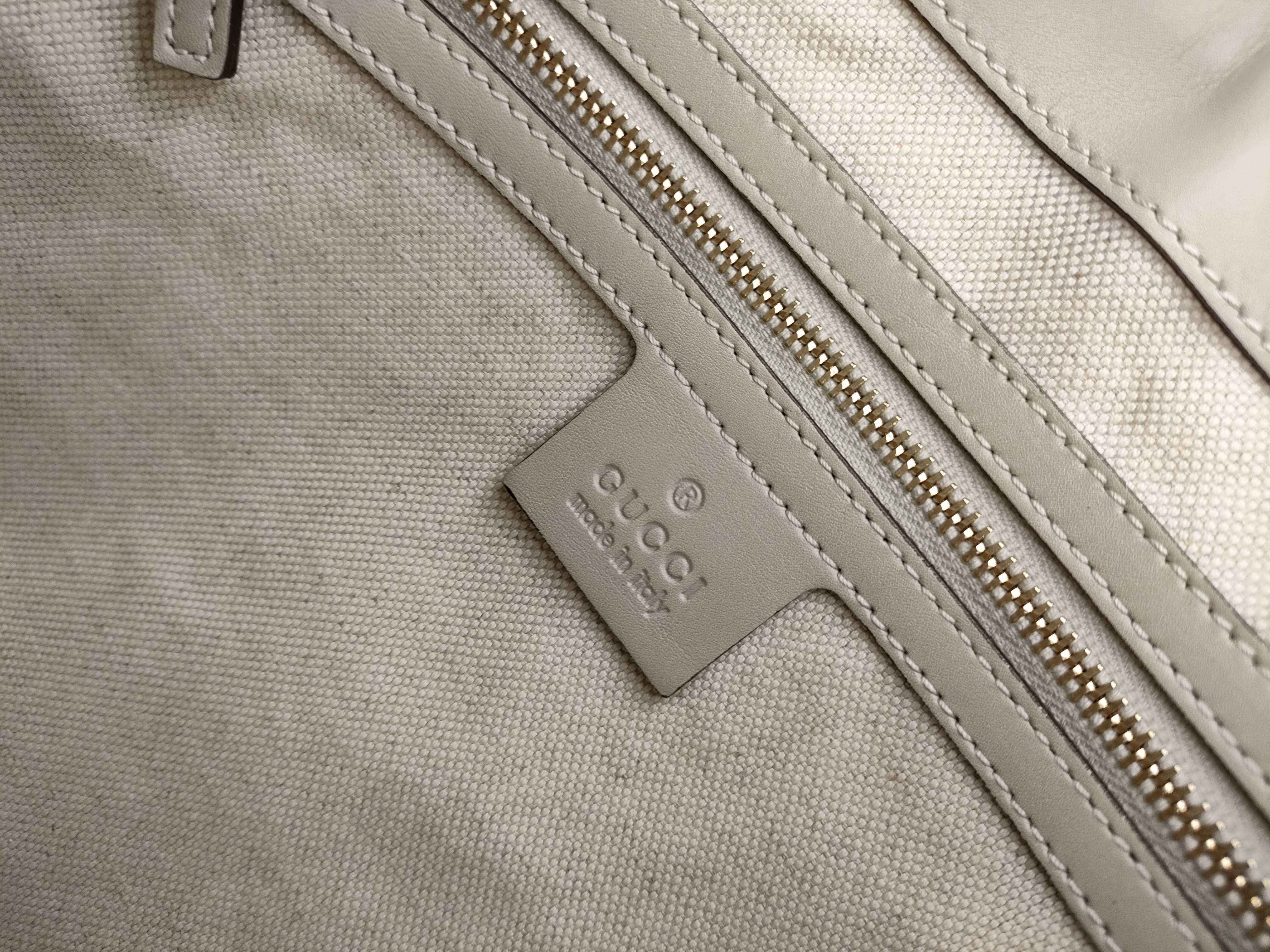 GG Canvas Gucci Lovely Handbag — view 11