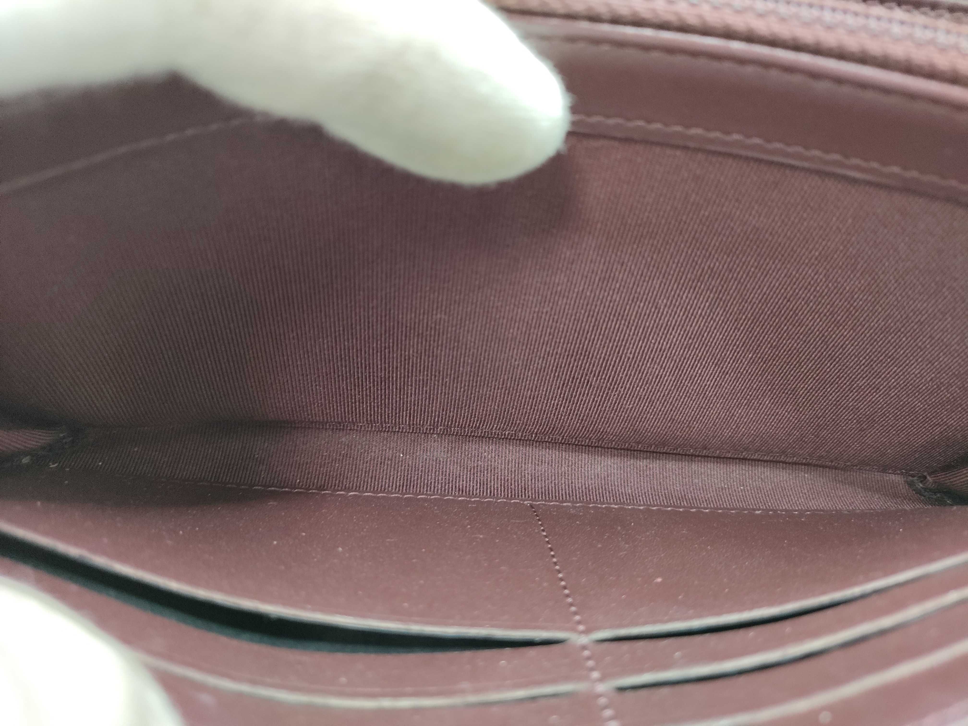 Caviar Skin Coco Mark Matelassé Long Wallet — view 13