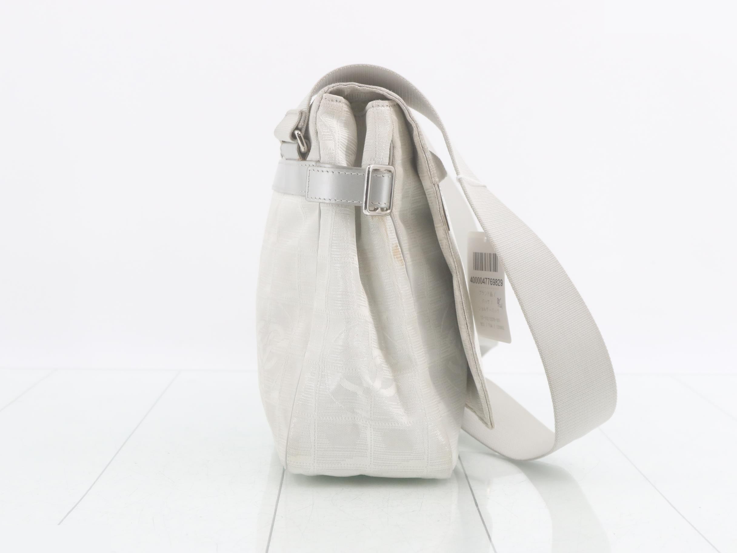 New Travel Shoulder Bag — view 4