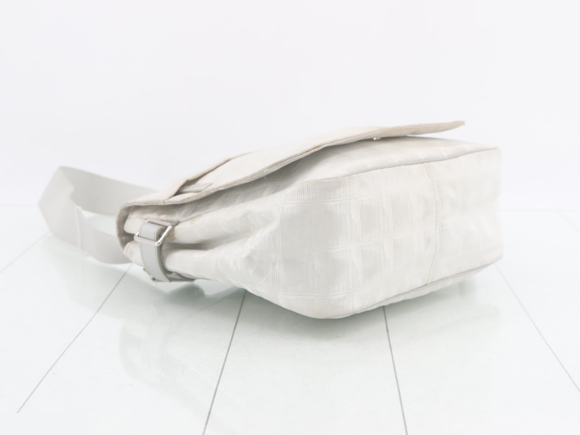 New Travel Shoulder Bag — view 5