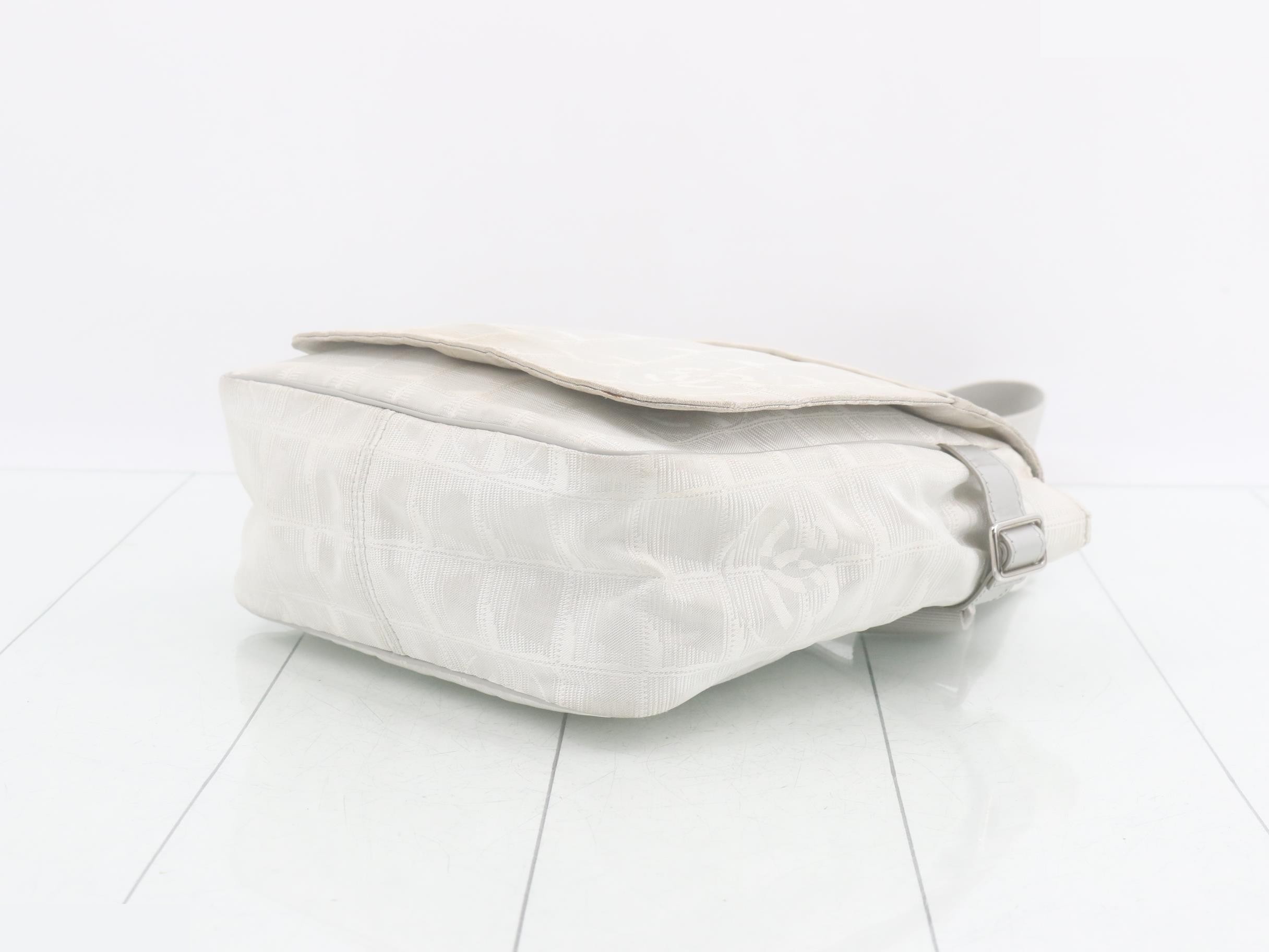 New Travel Shoulder Bag — view 6