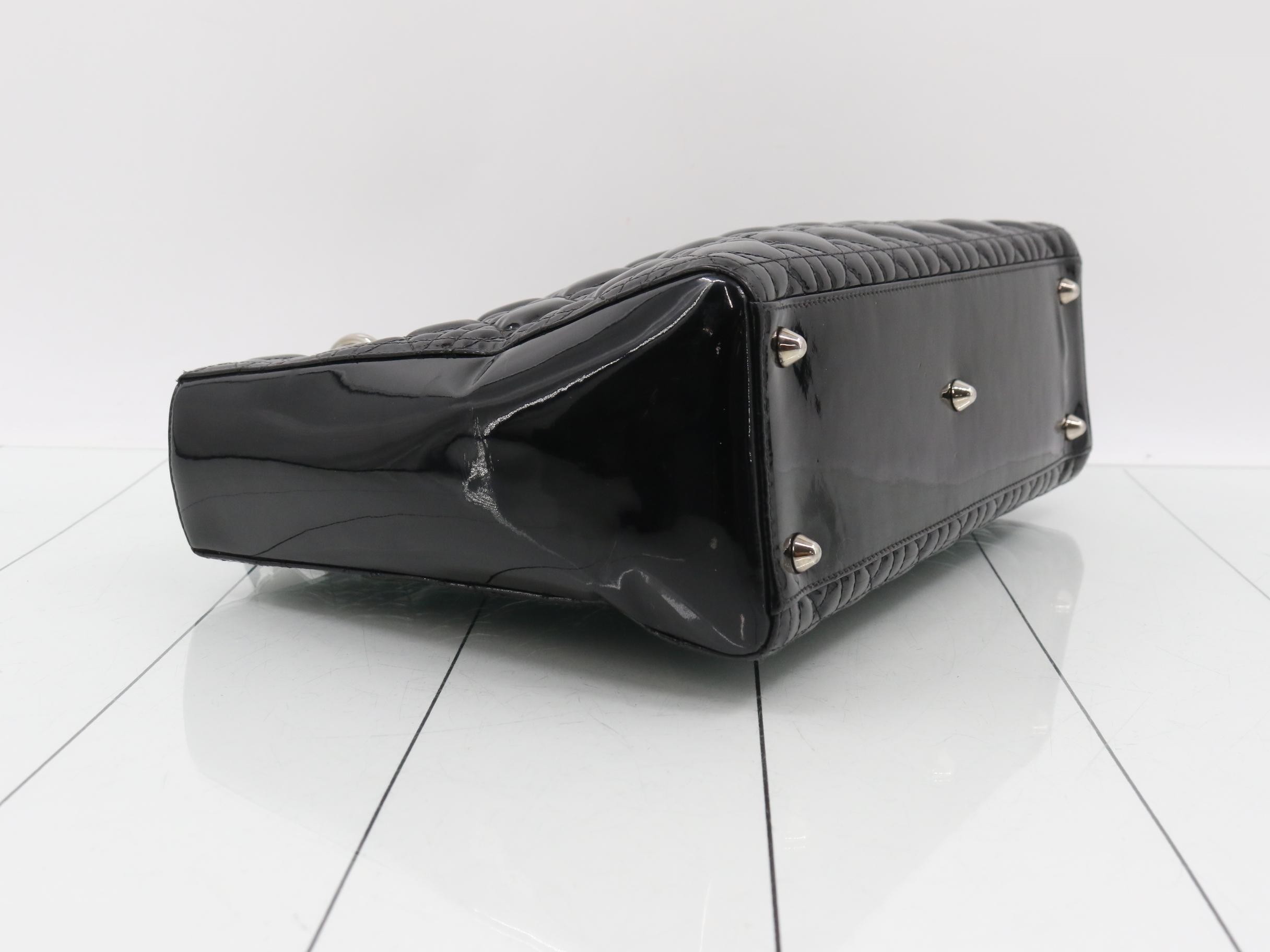 Lady Dior Cannage Black Shoulder Handbag — view 5
