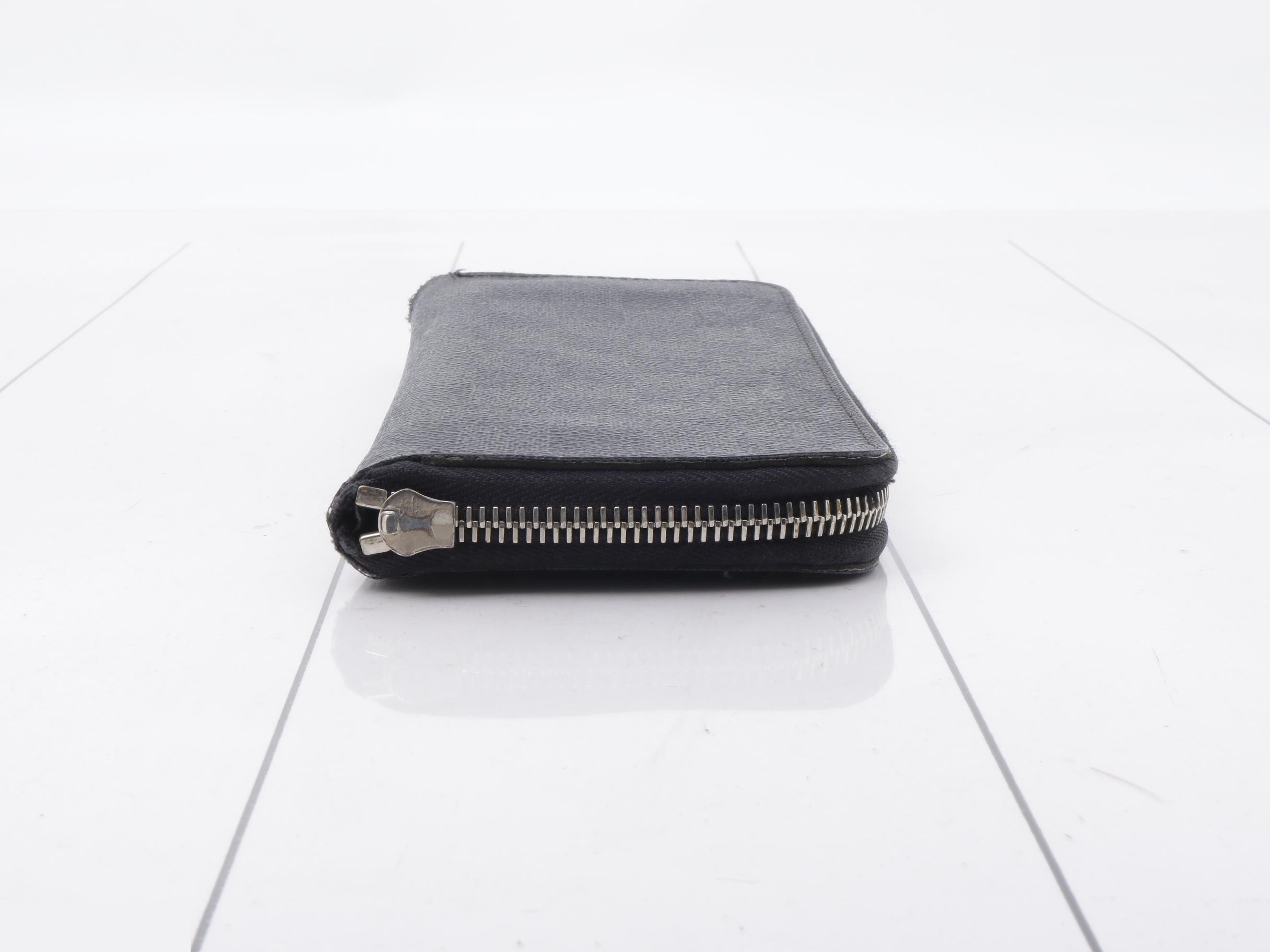Zippy Wallet Vertical Round Zipper Long Wallet — view 3