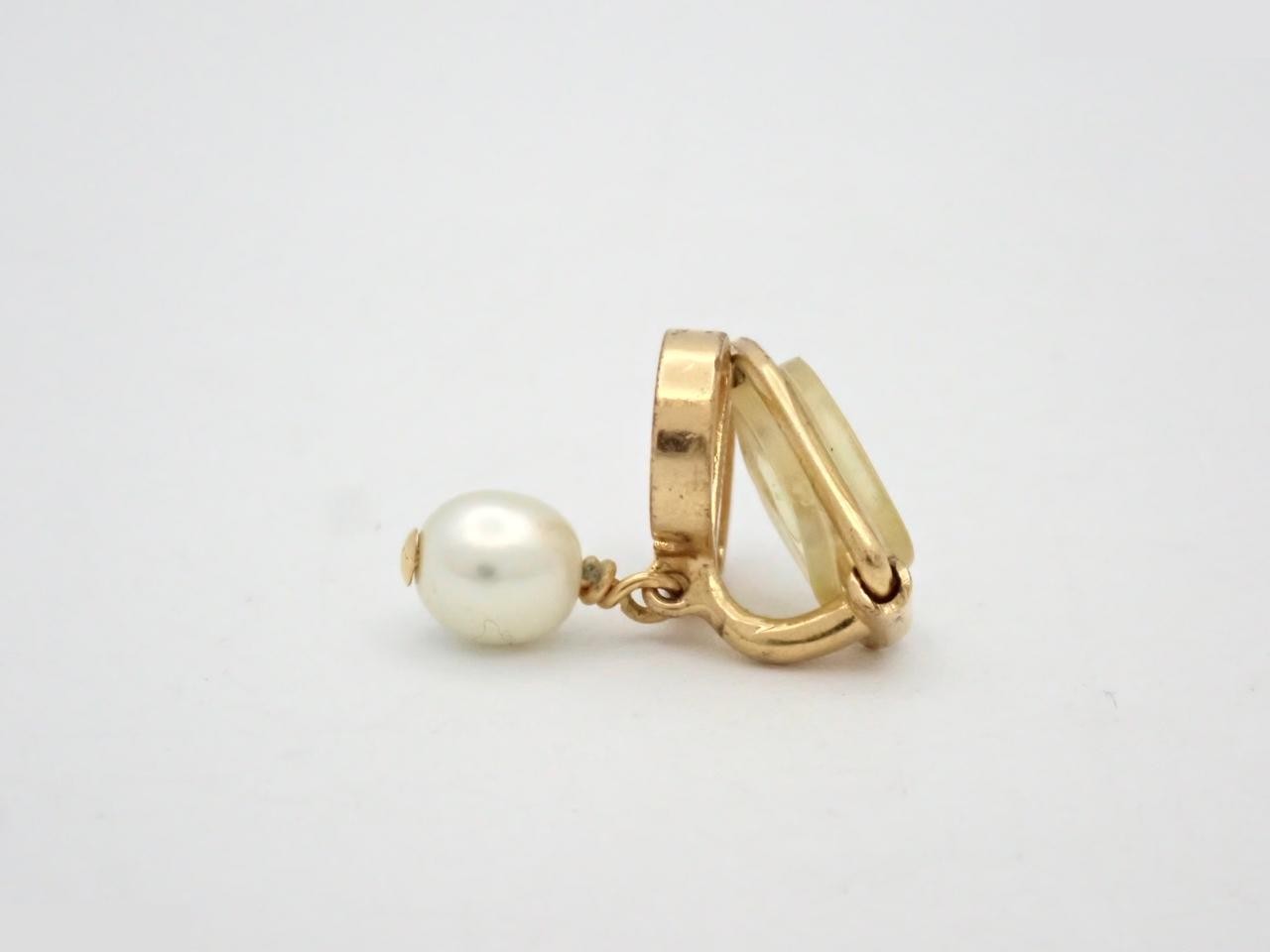 Pearl and precious metal earring (single earring only) — view 3