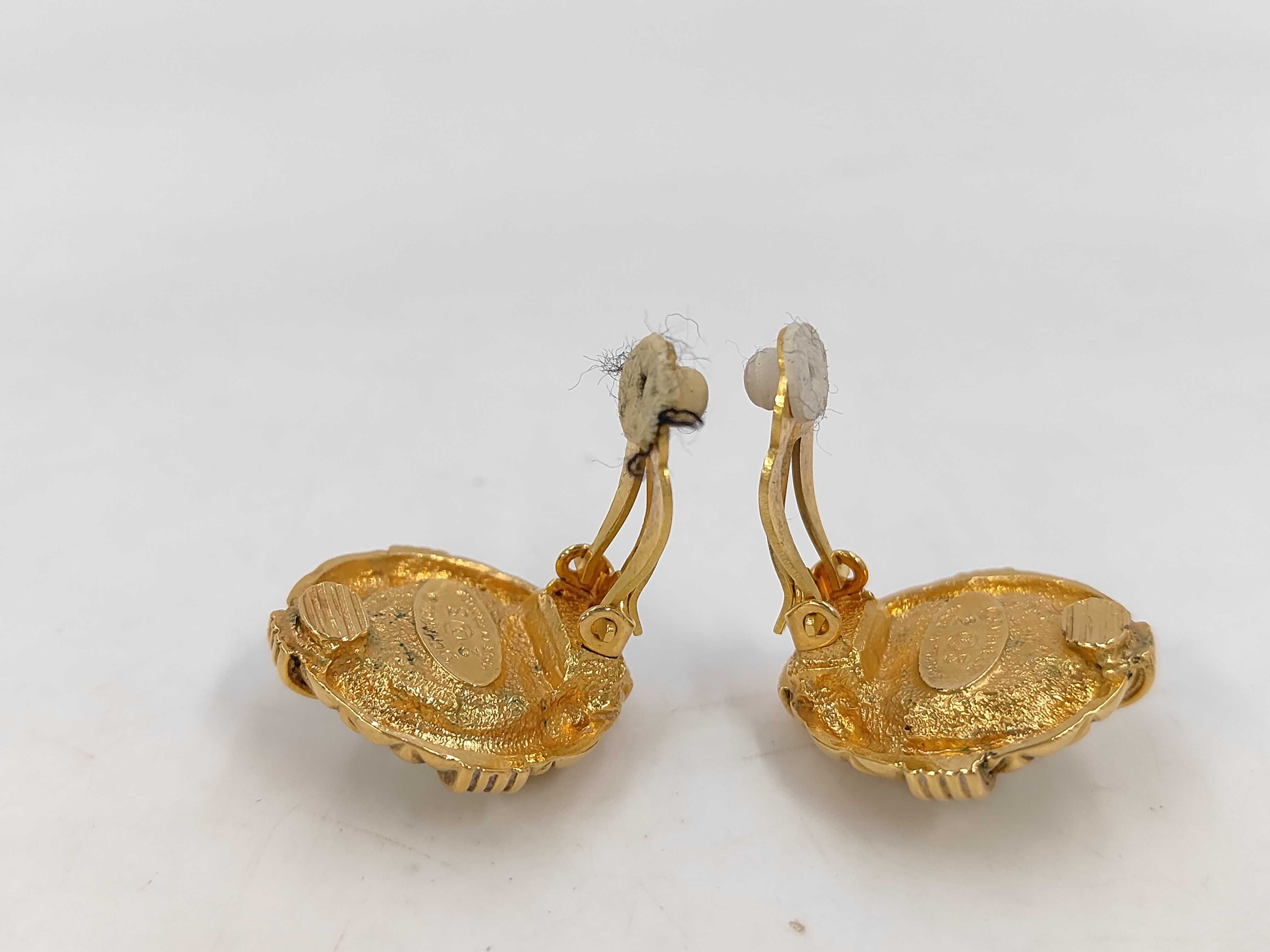 earrings — view 3
