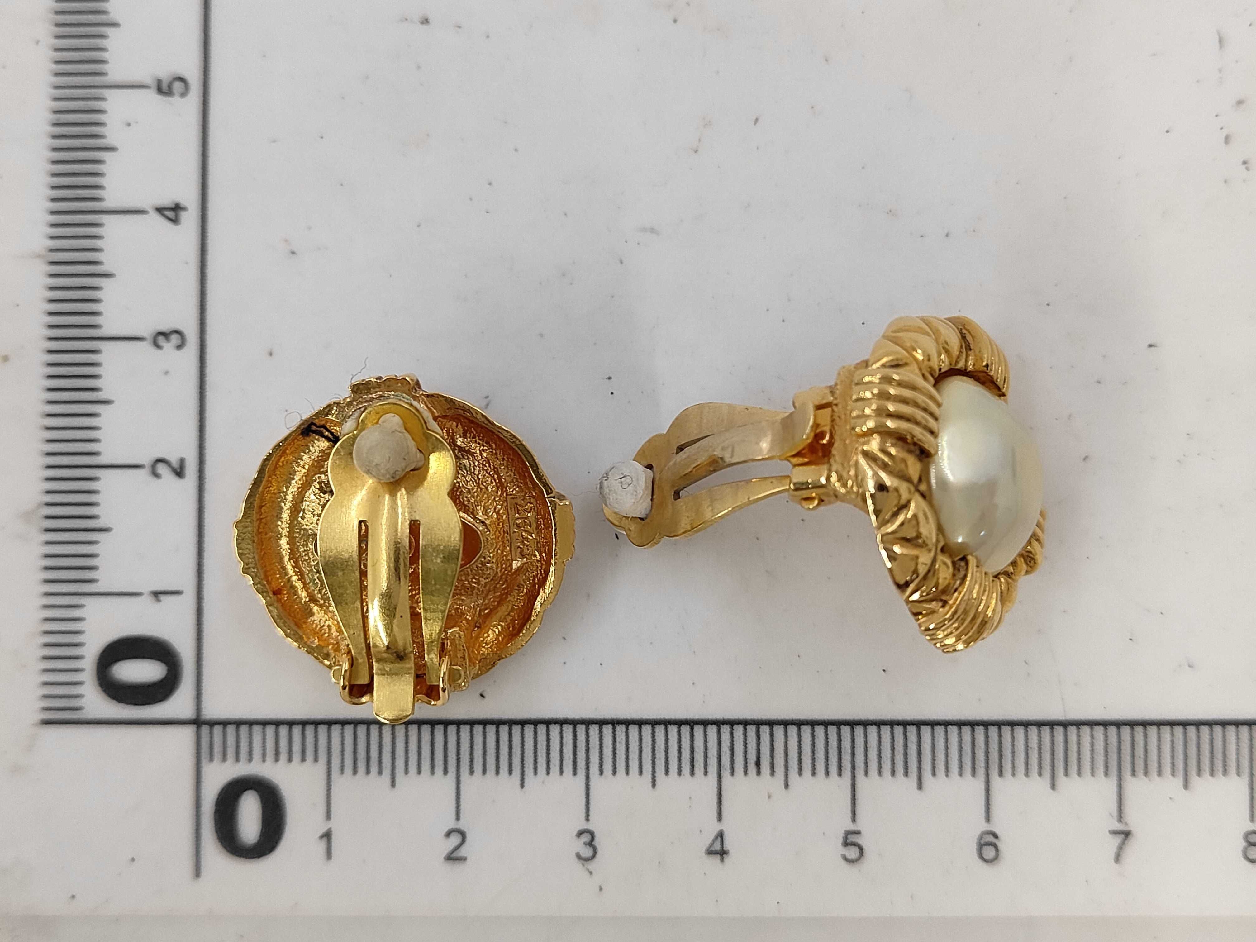 earrings — view 5