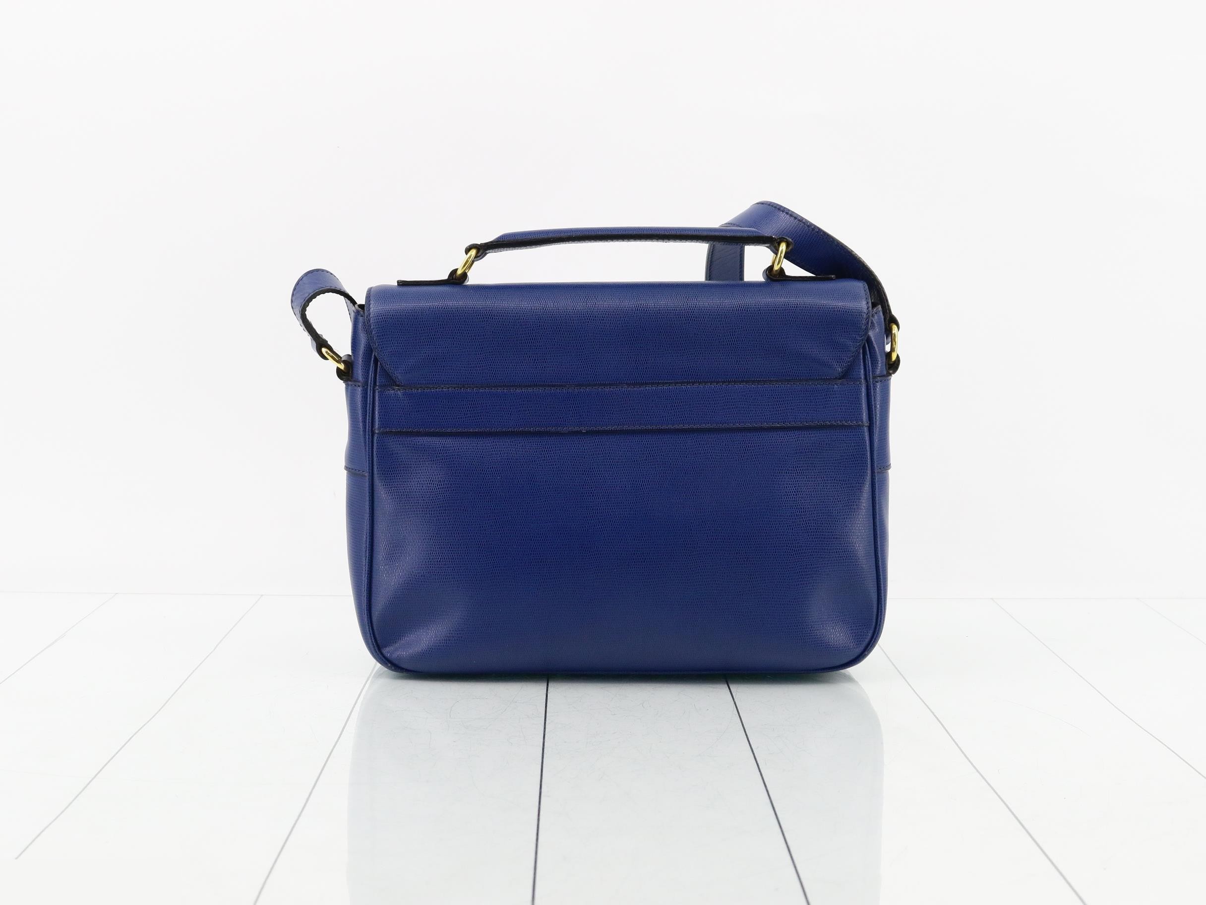 Circle logo, one handle, crossbody, 2-way leather bag/blue, GP hardware. — view 2