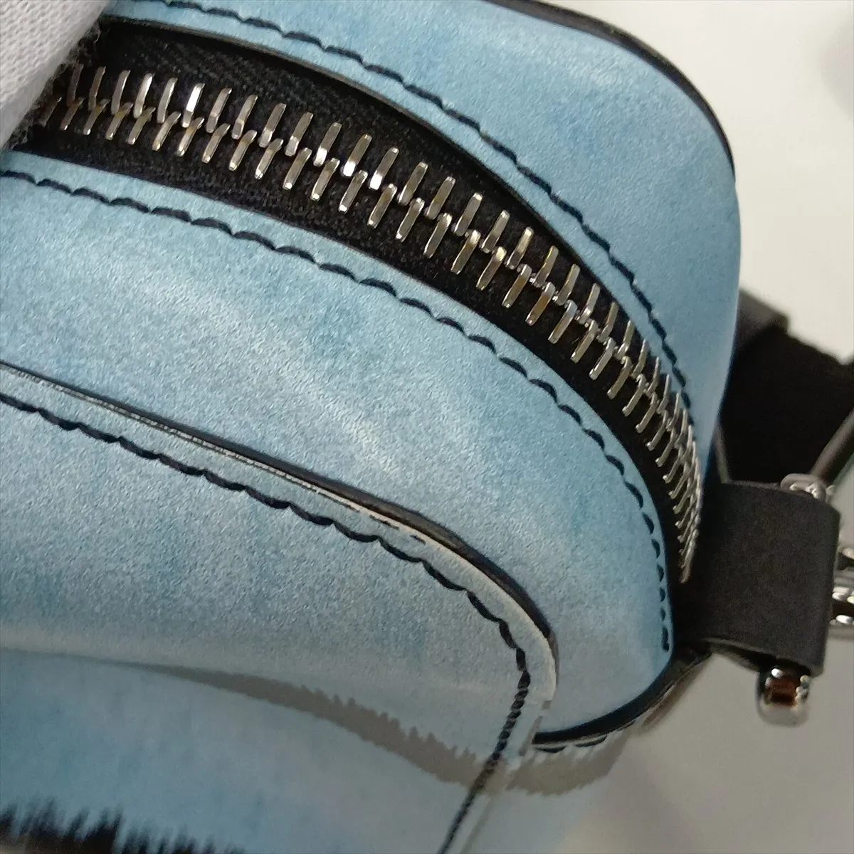 V-logo Leather Shoulder Bag, Blue x Black — view 9