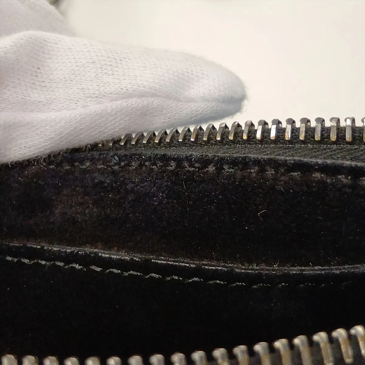 V-logo Leather Shoulder Bag, Blue x Black — view 10