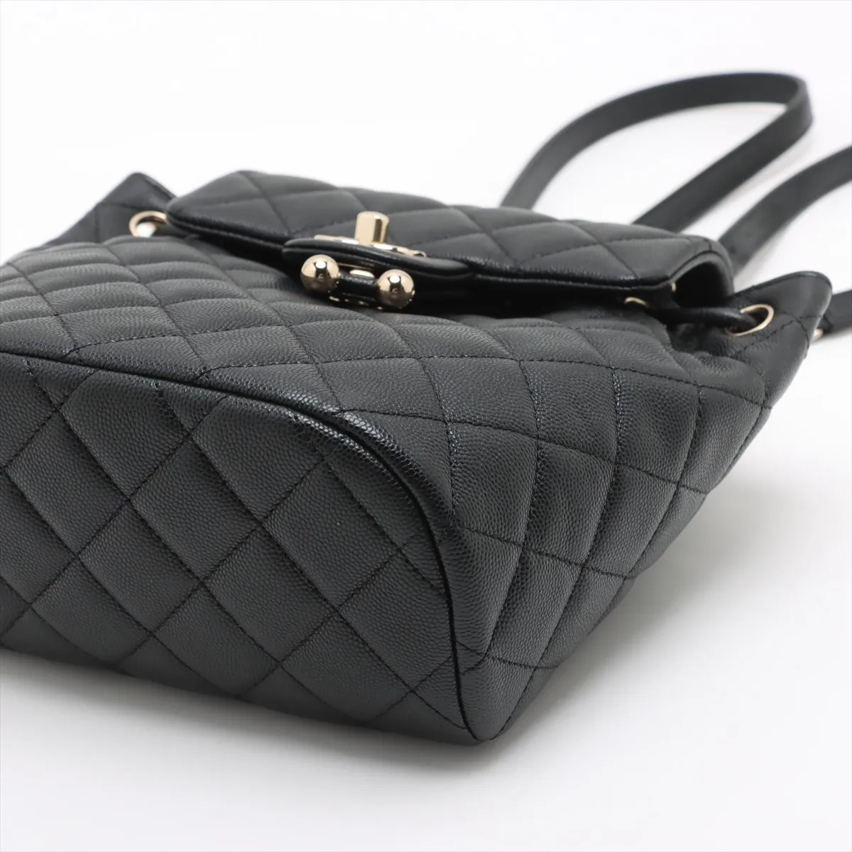 [Individually wrapped] Chanel Matelasse caviar skin chain backpack black gold hardware NN380549 random plate — view 3