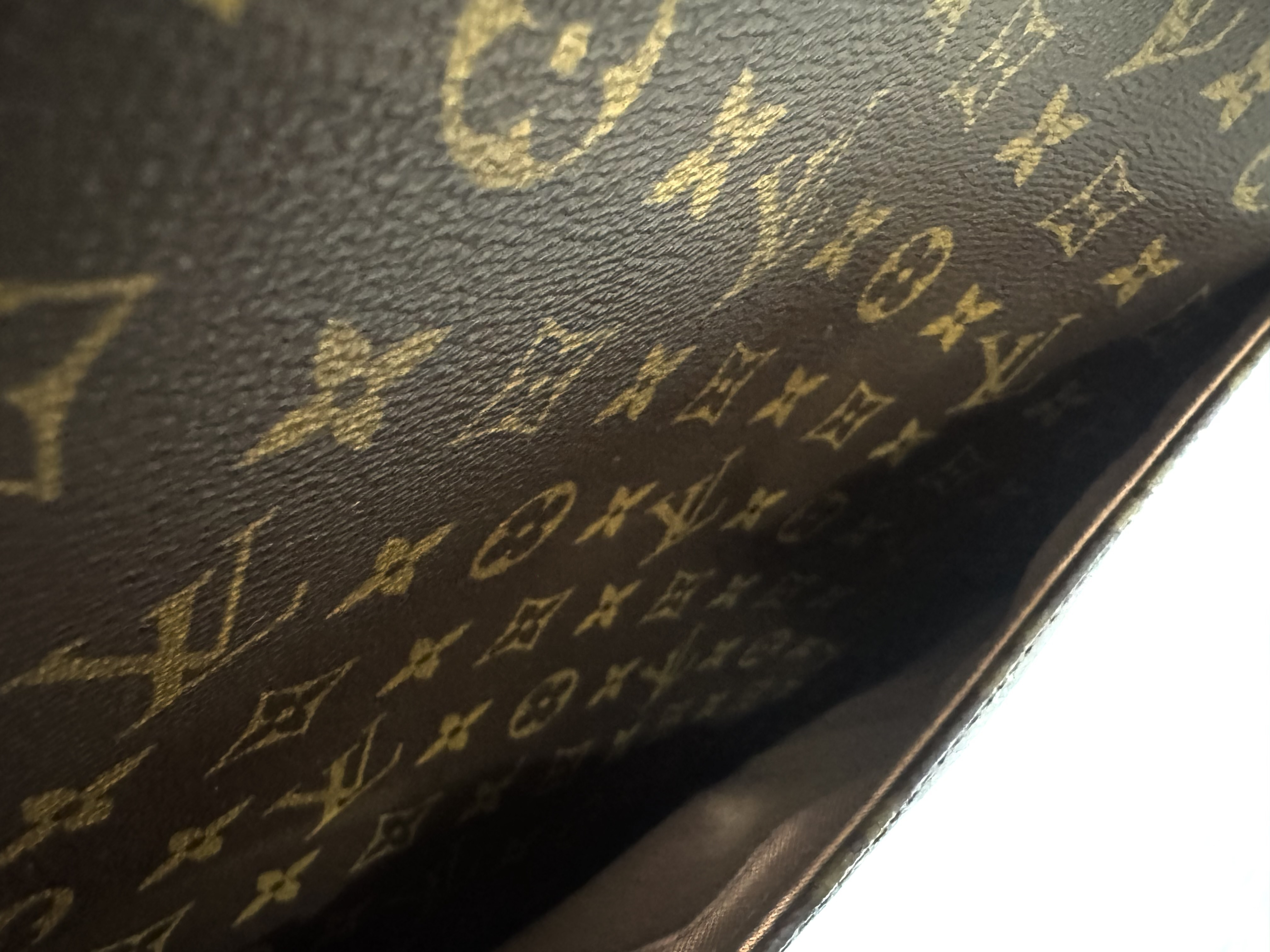 Monogram Pegase 50 M23251 Carry Bag — view 9