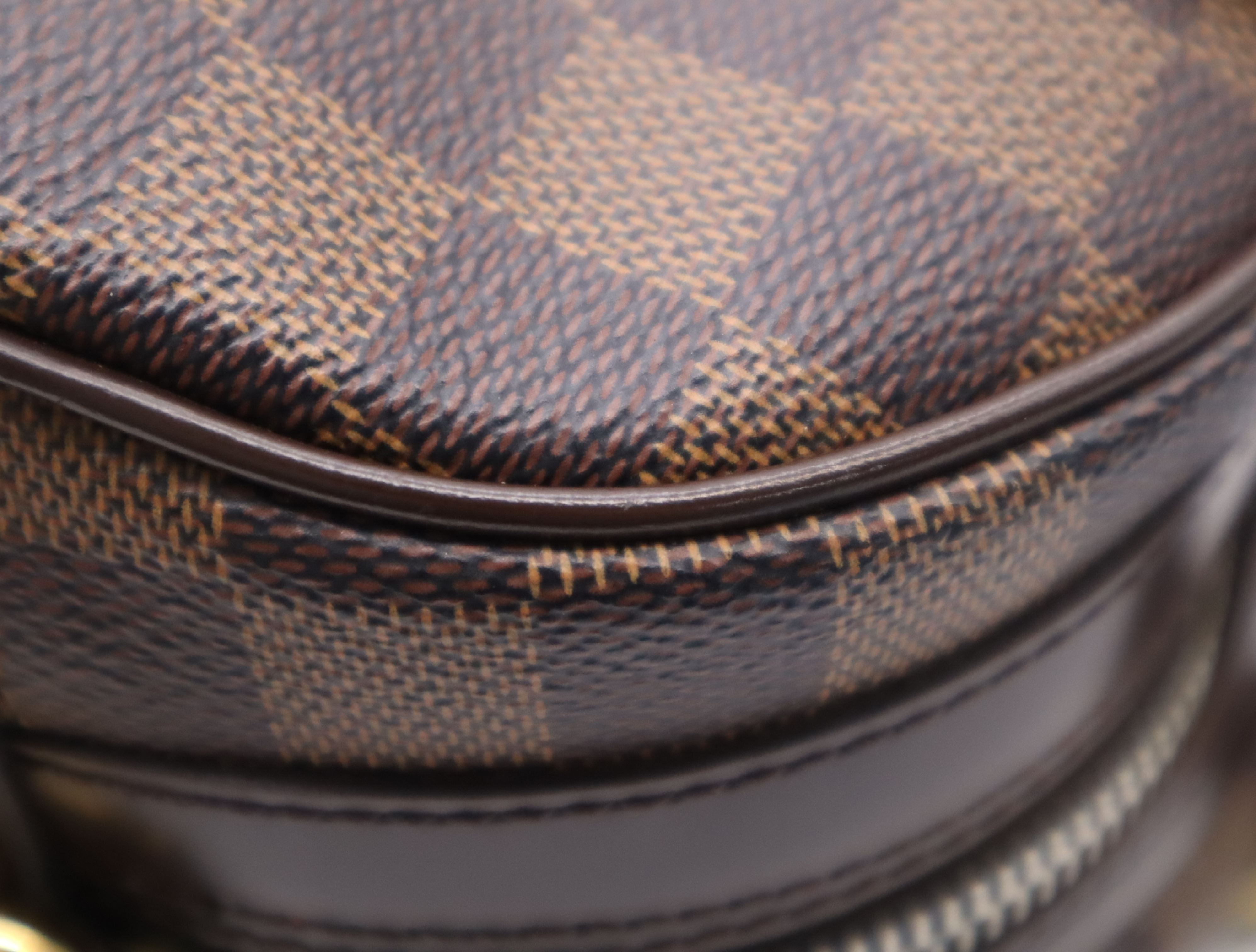 N60008 Damier Duomo Handbag with Padlock, 2 Keys, and Clochette — view 8
