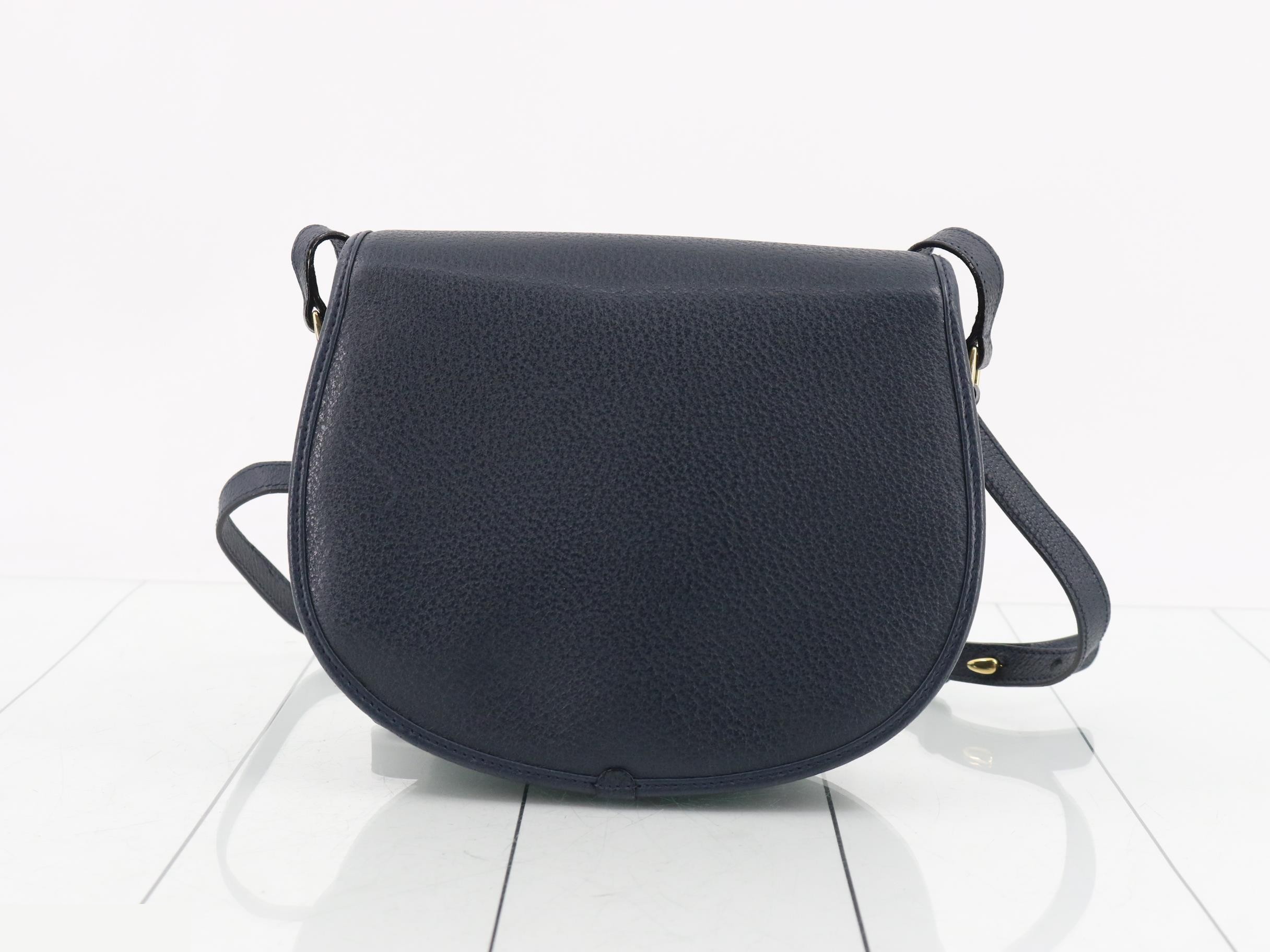 Leather and canvas combination shoulder bag, no stickiness. — view 2