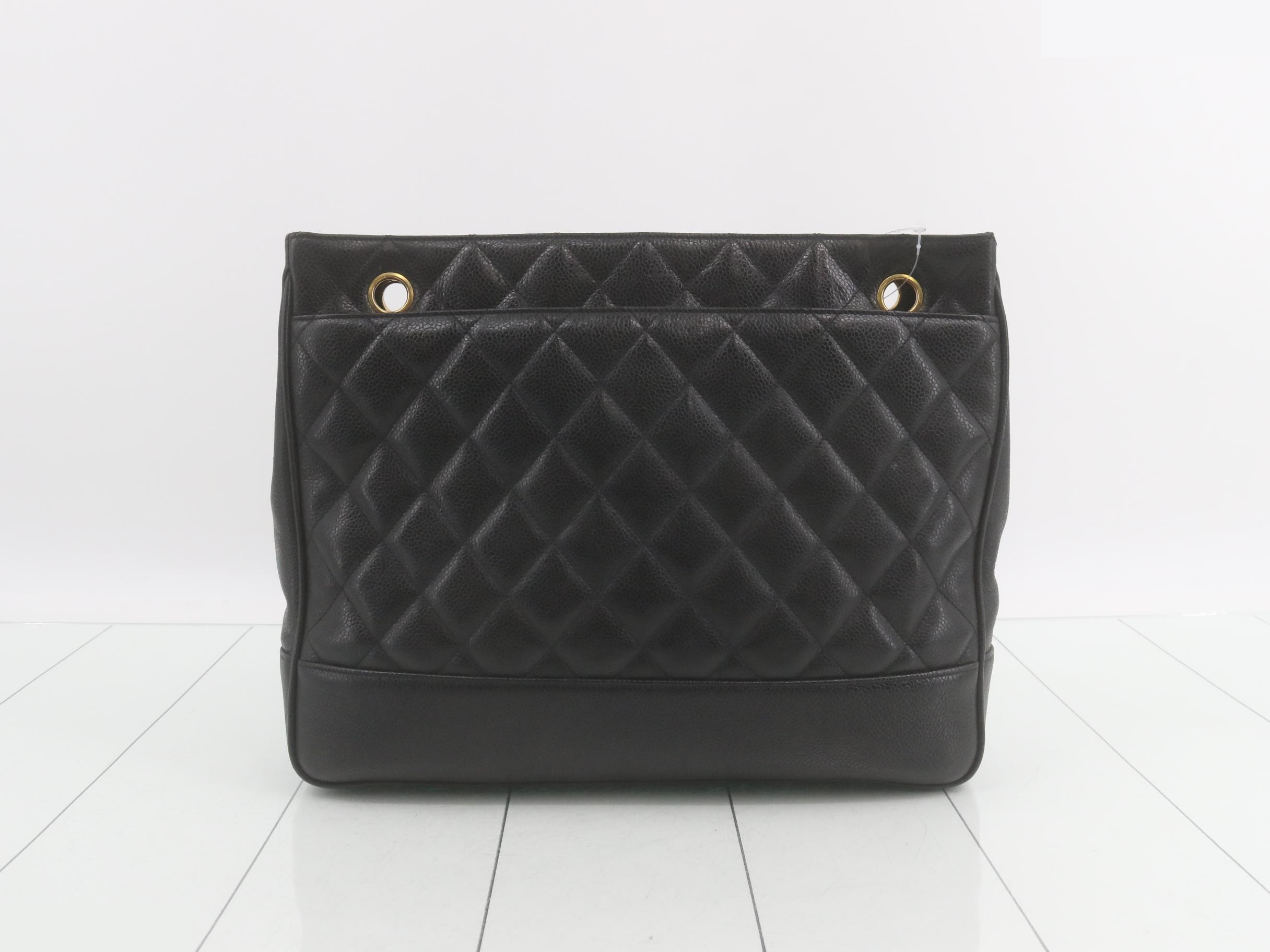 Caviar leather matelassé (bag) — view 2